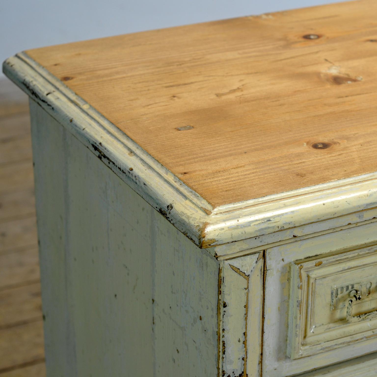 Commode en pin massif, années 1910 en vente 1