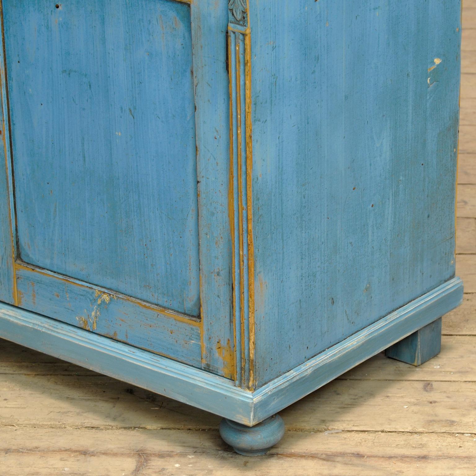 Armoire de cuisine en pin massif, années 1900 en vente 5