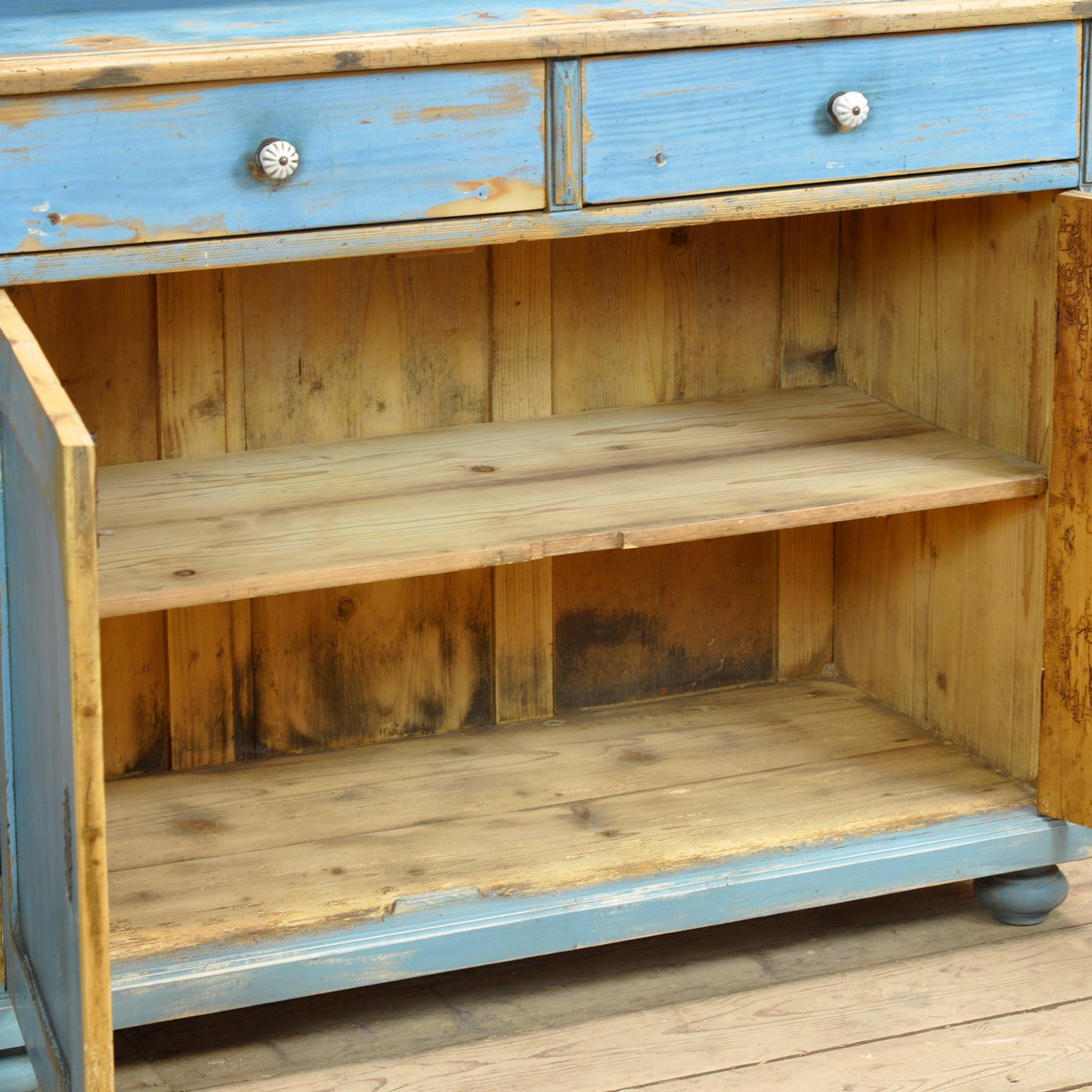 Armoire de cuisine en pin massif, années 1900 État moyen - En vente à Amsterdam, Noord Holland