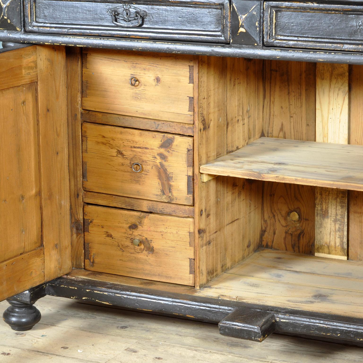 Solid Pine Kitchen Cupboard, 1900's In Good Condition In Amsterdam, Noord Holland