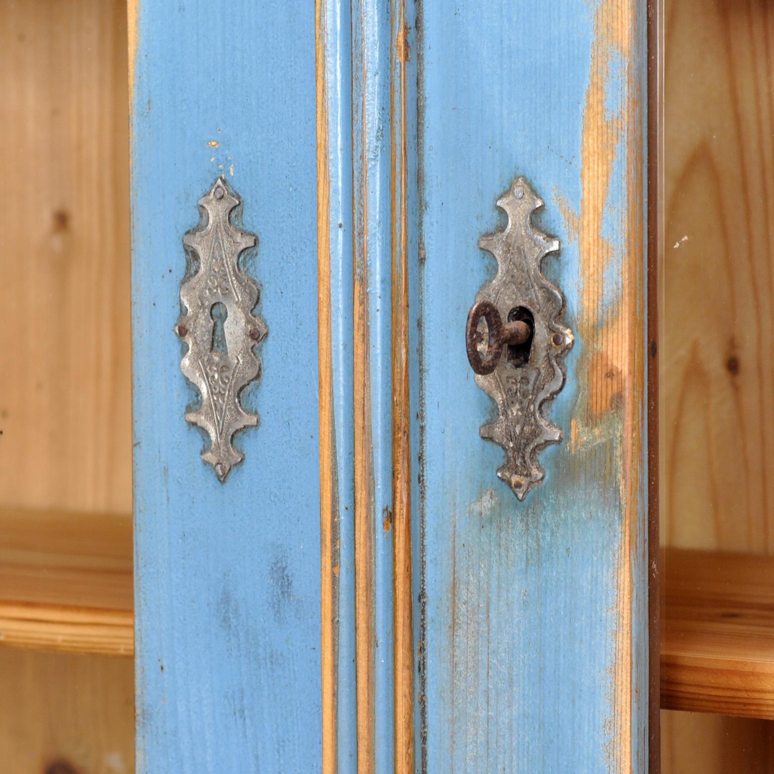 Verre Armoire de cuisine en pin massif, années 1900 en vente