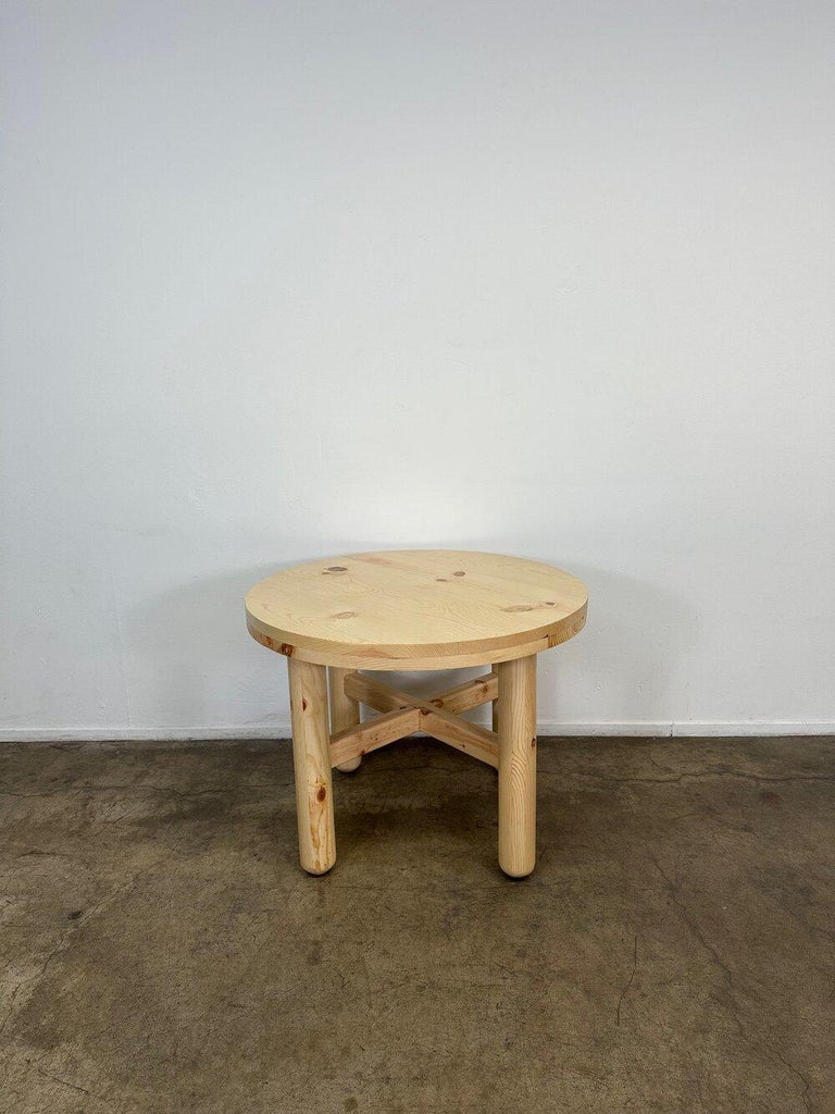 Solid Pine Large Bistro table For Sale at 1stDibs