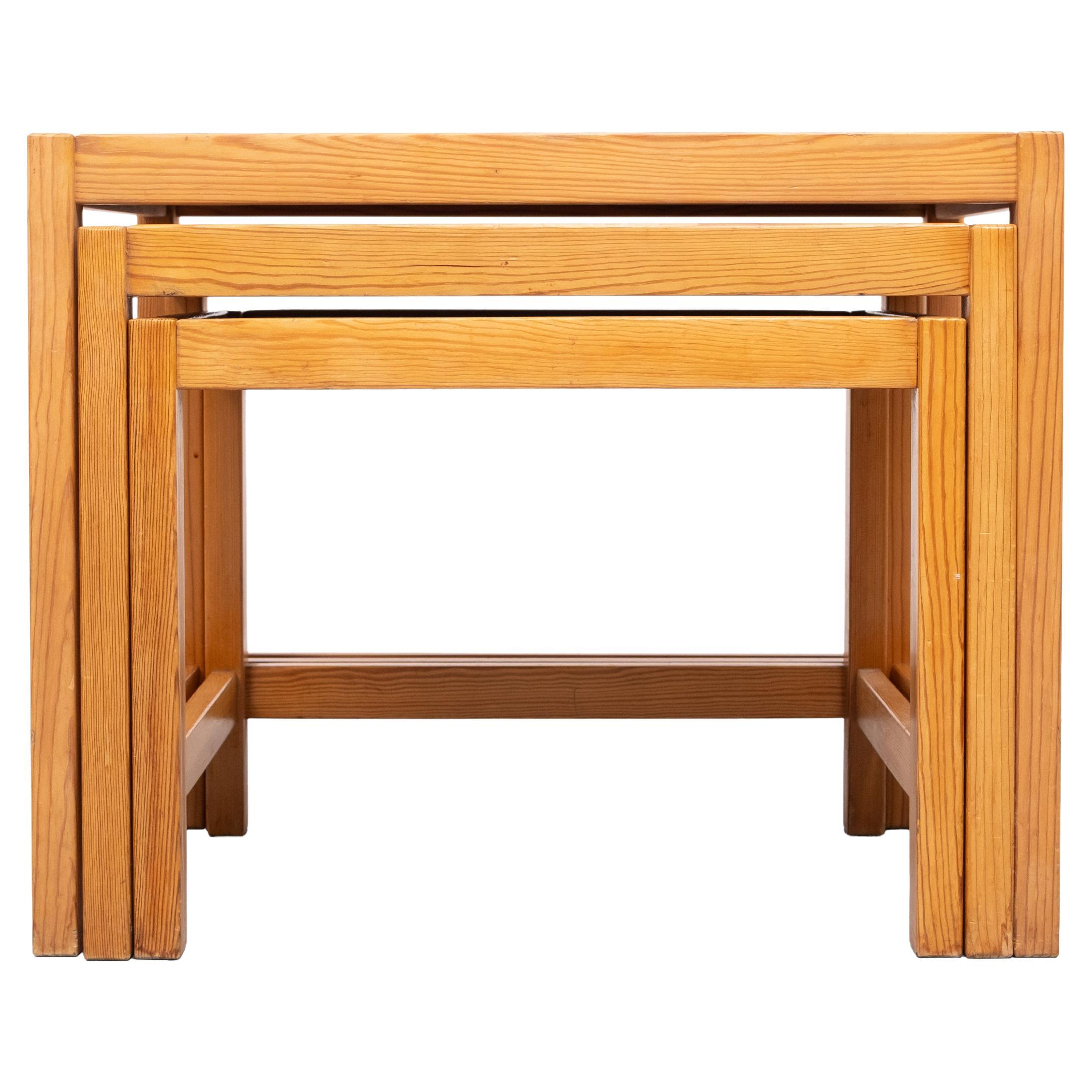 Very nice set of Three nesting tables .Solid Pine Wood .
1960s Denmark . good condition .