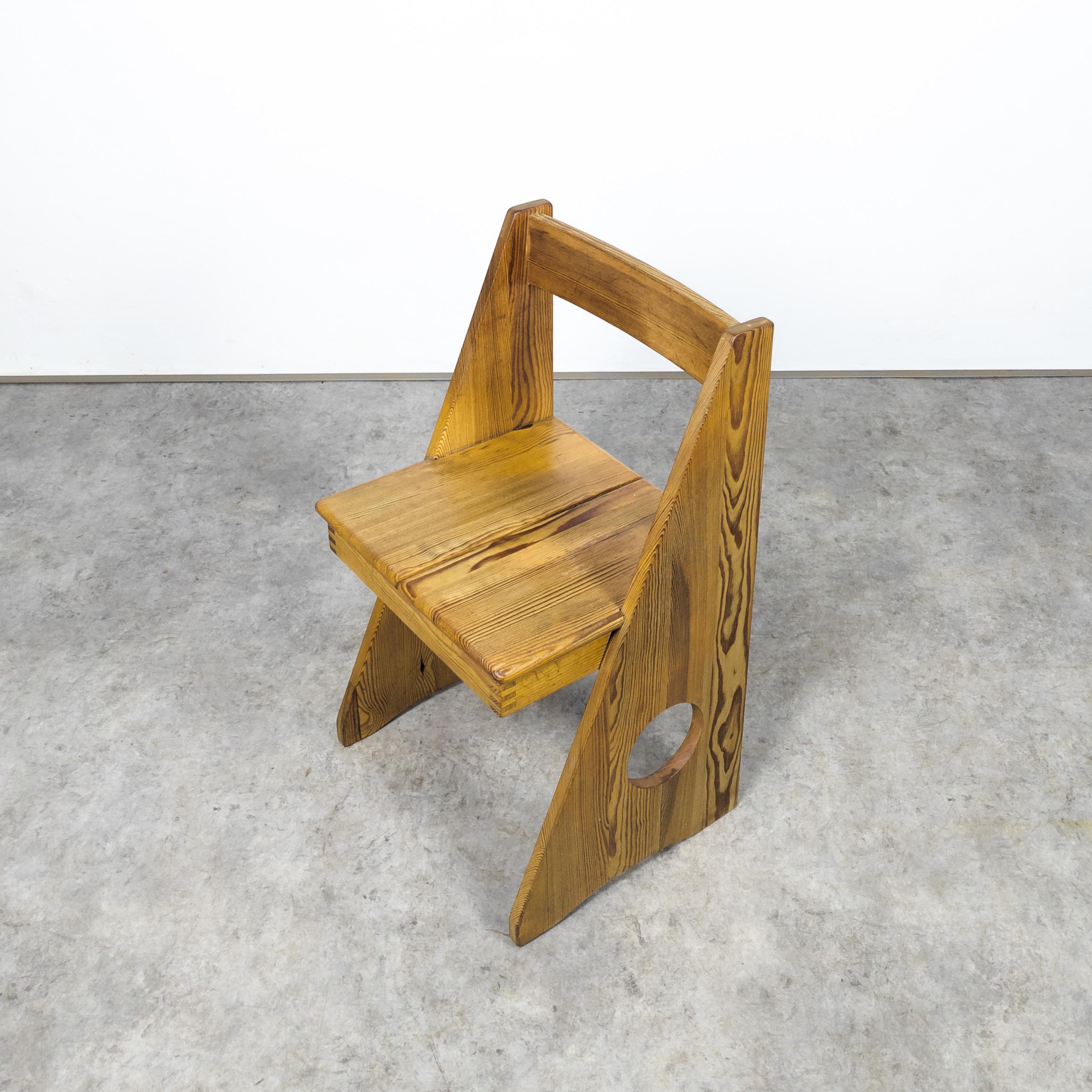 Chaise sculpturale Gilbert Marklund pour Furusnickarn en vente 4