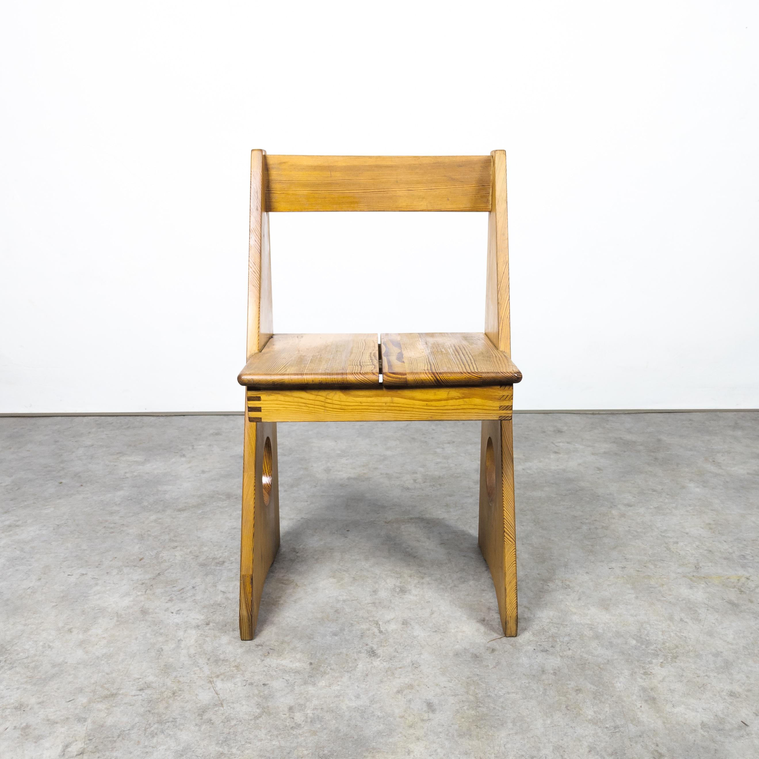 Scandinavian Modern Solid pine sculptural chair by Gilbert Marklund for Furusnickarn For Sale