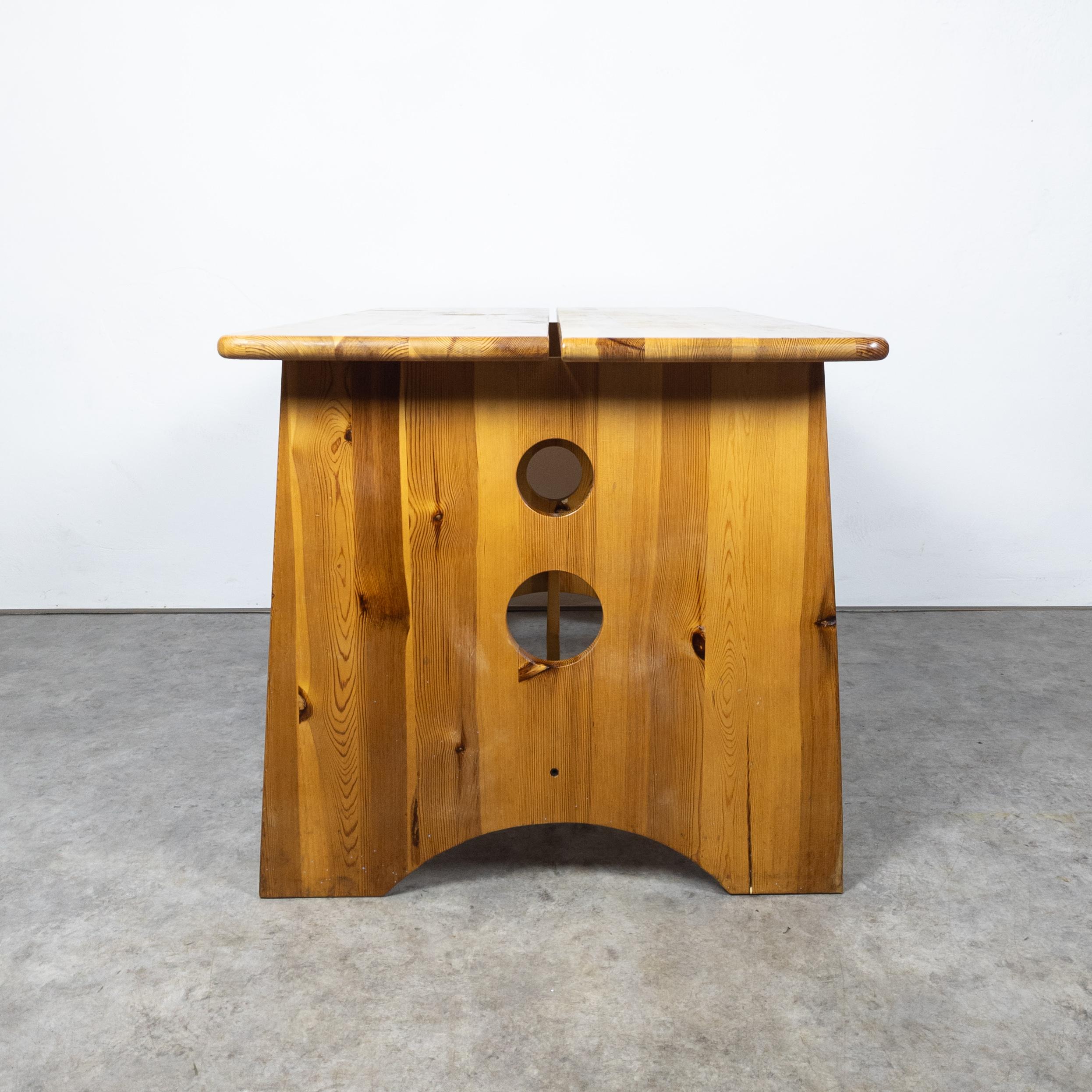 Scandinavian Modern Solid pine sculptural dining table by Gilbert Marklund for Furusnickarn AB 