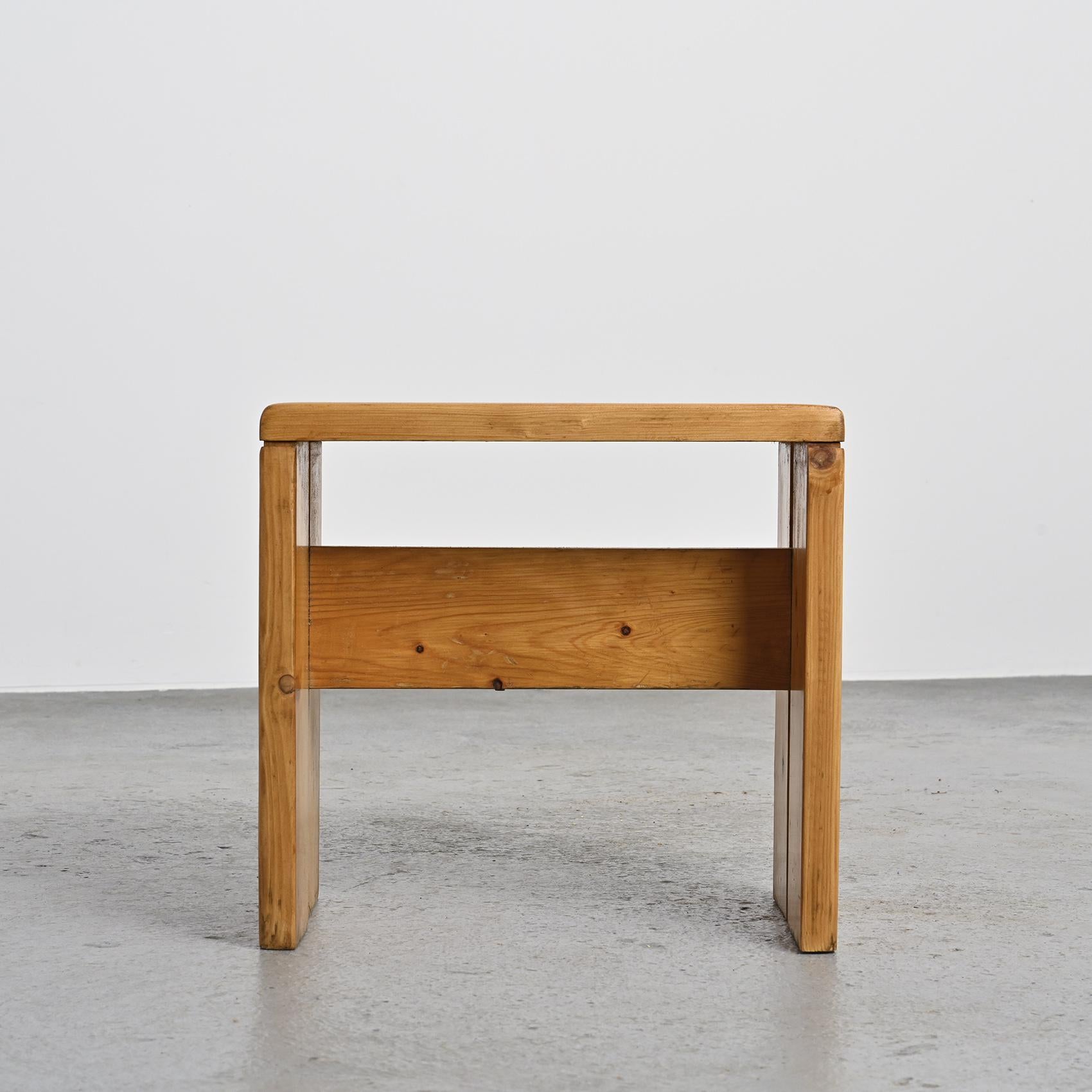 Hocker aus massivem Kiefernholz aus Les Arcs, Frankreich, um 1975 im Angebot 4