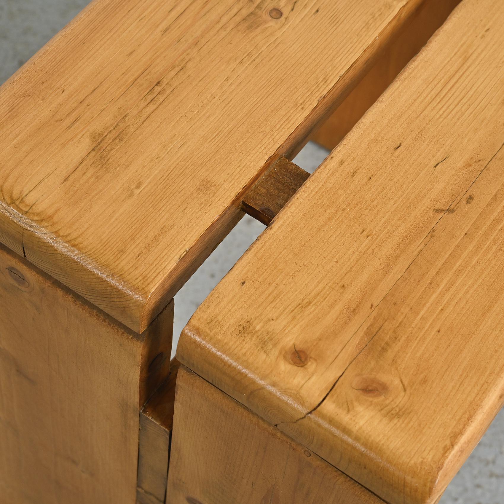 Sgabello in pino massiccio di Les Arcs, Francia, 1975 in vendita 4