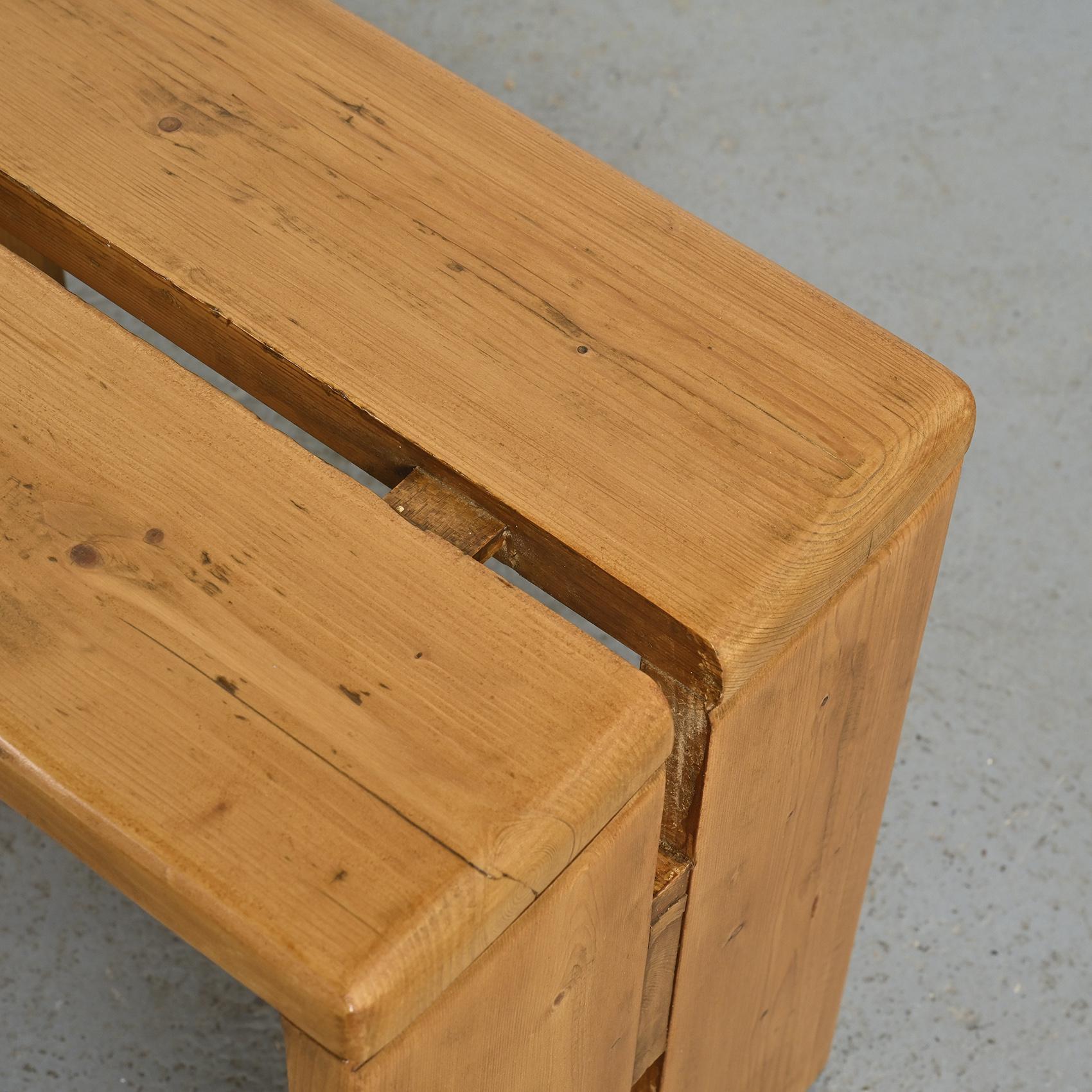 XX secolo Sgabello in pino massiccio di Les Arcs, Francia, 1975 in vendita