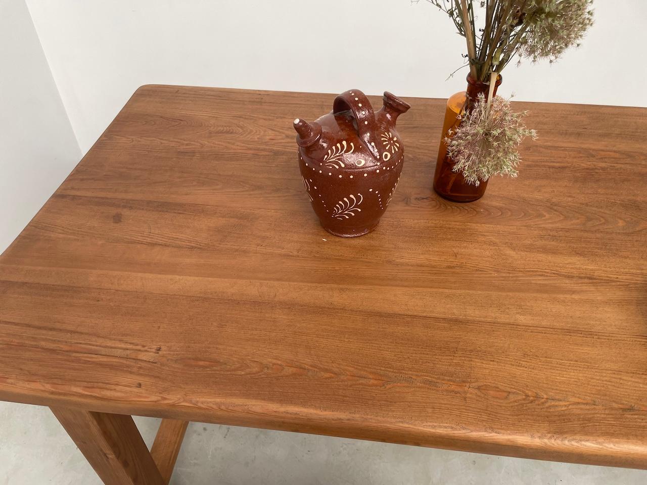 Table en pin massif avec sa rallonge, France 1950s en vente 12