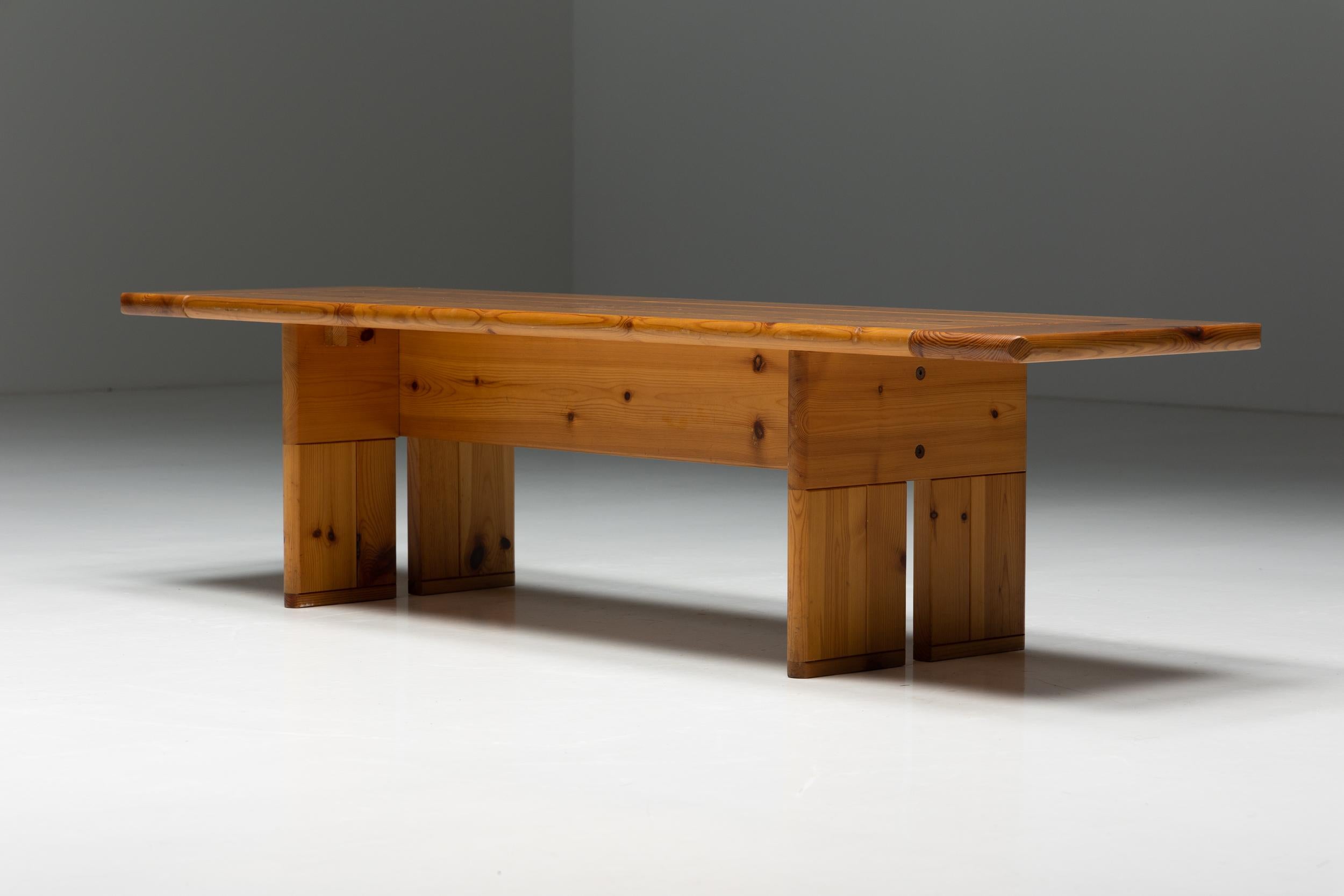 Panchina in legno di pino massiccio di Silvio Coppola per Fratelli Montina, Italia, anni '70 In condizioni buone in vendita a Antwerp, BE