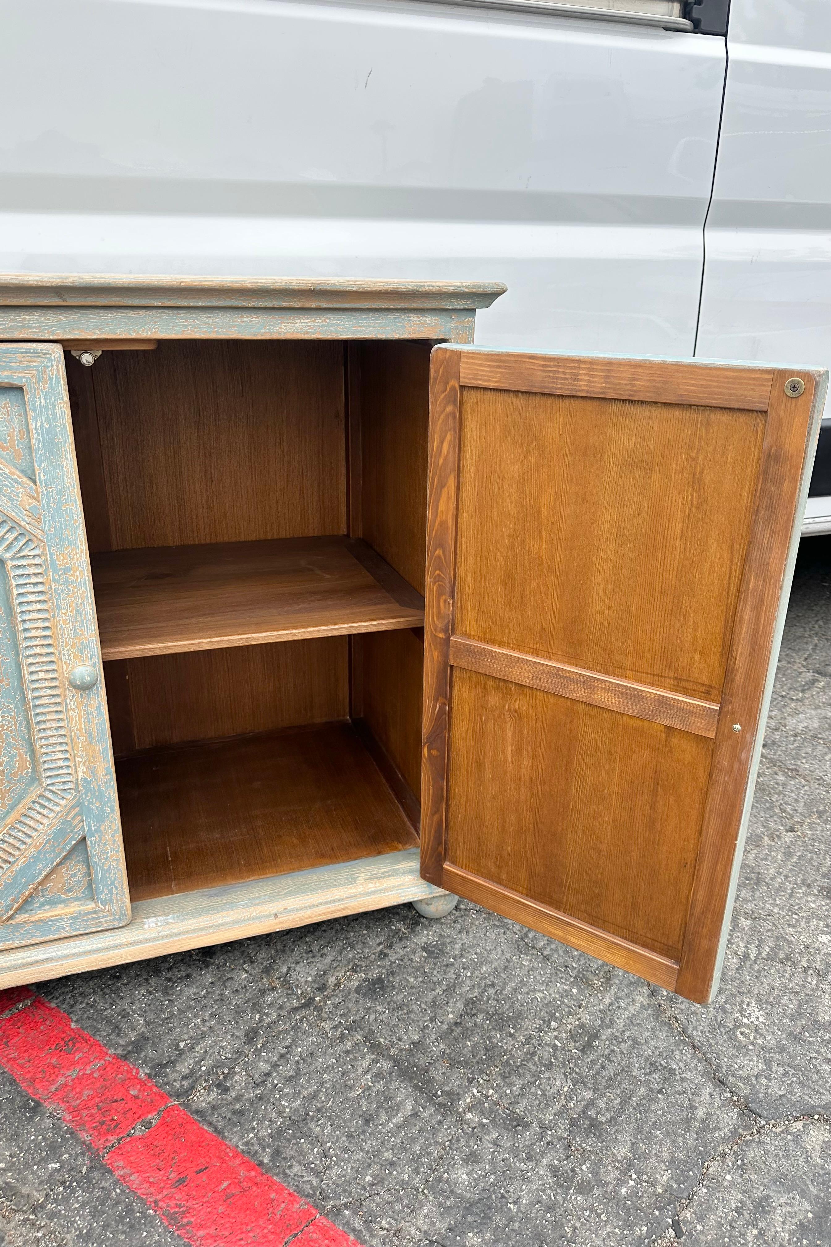 Blaues Sideboard aus massivem Kiefernholz mit vier Diamanten von Sarreid im Angebot 5