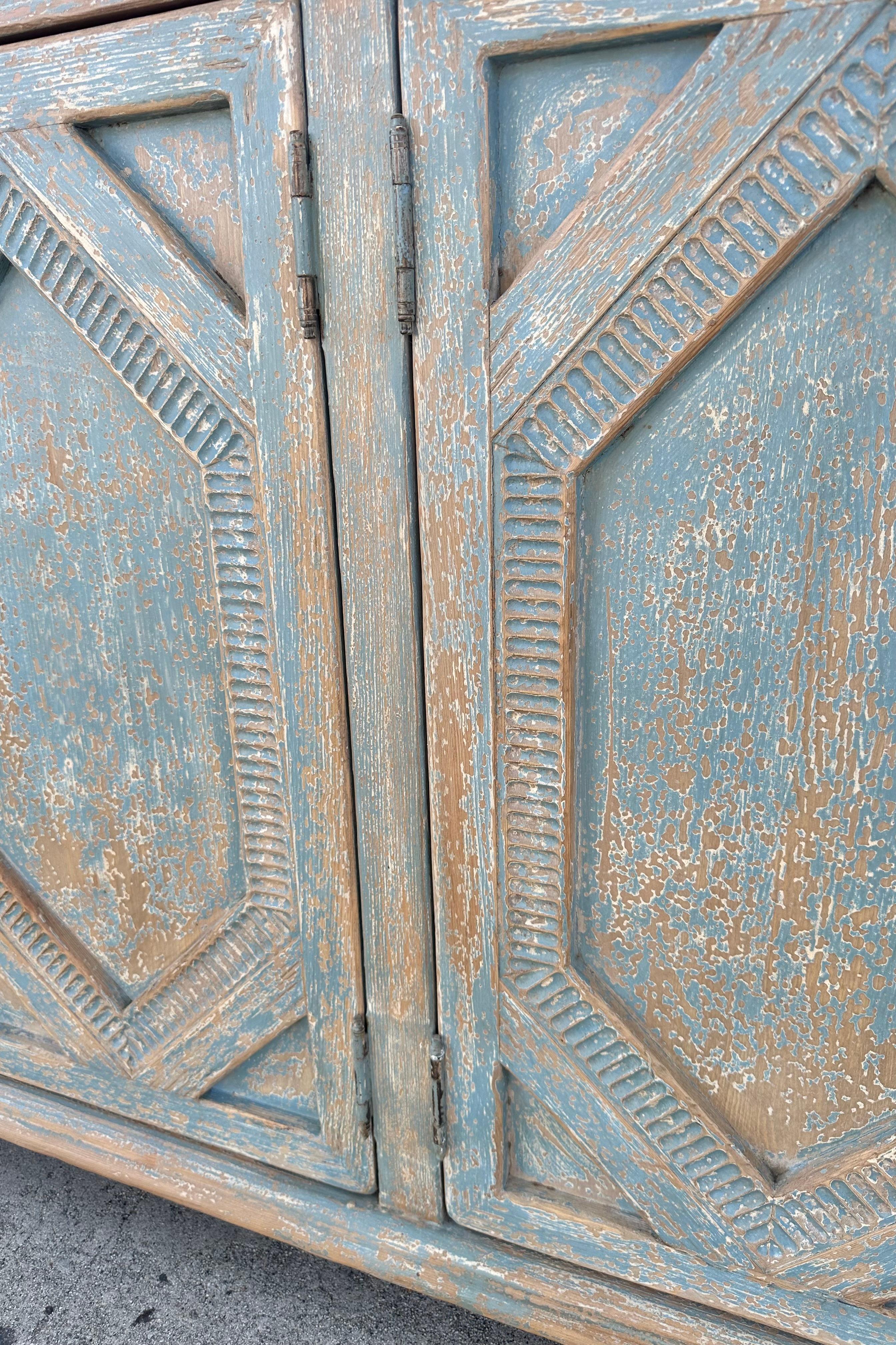 Blaues Sideboard aus massivem Kiefernholz mit vier Diamanten von Sarreid im Angebot 7