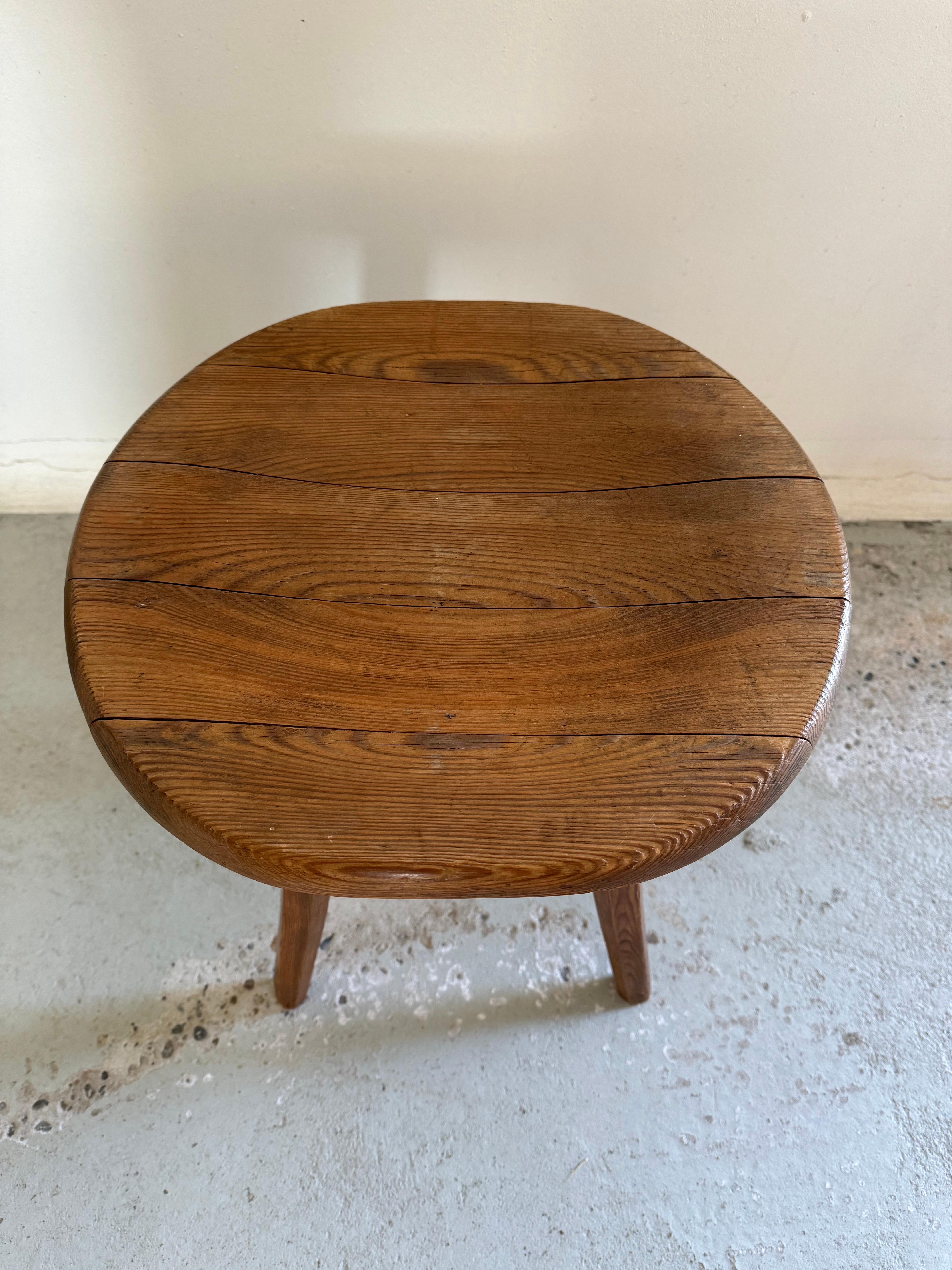 Hocker aus massivem Kiefernholz, Finnland 1960er Jahre im Angebot 5