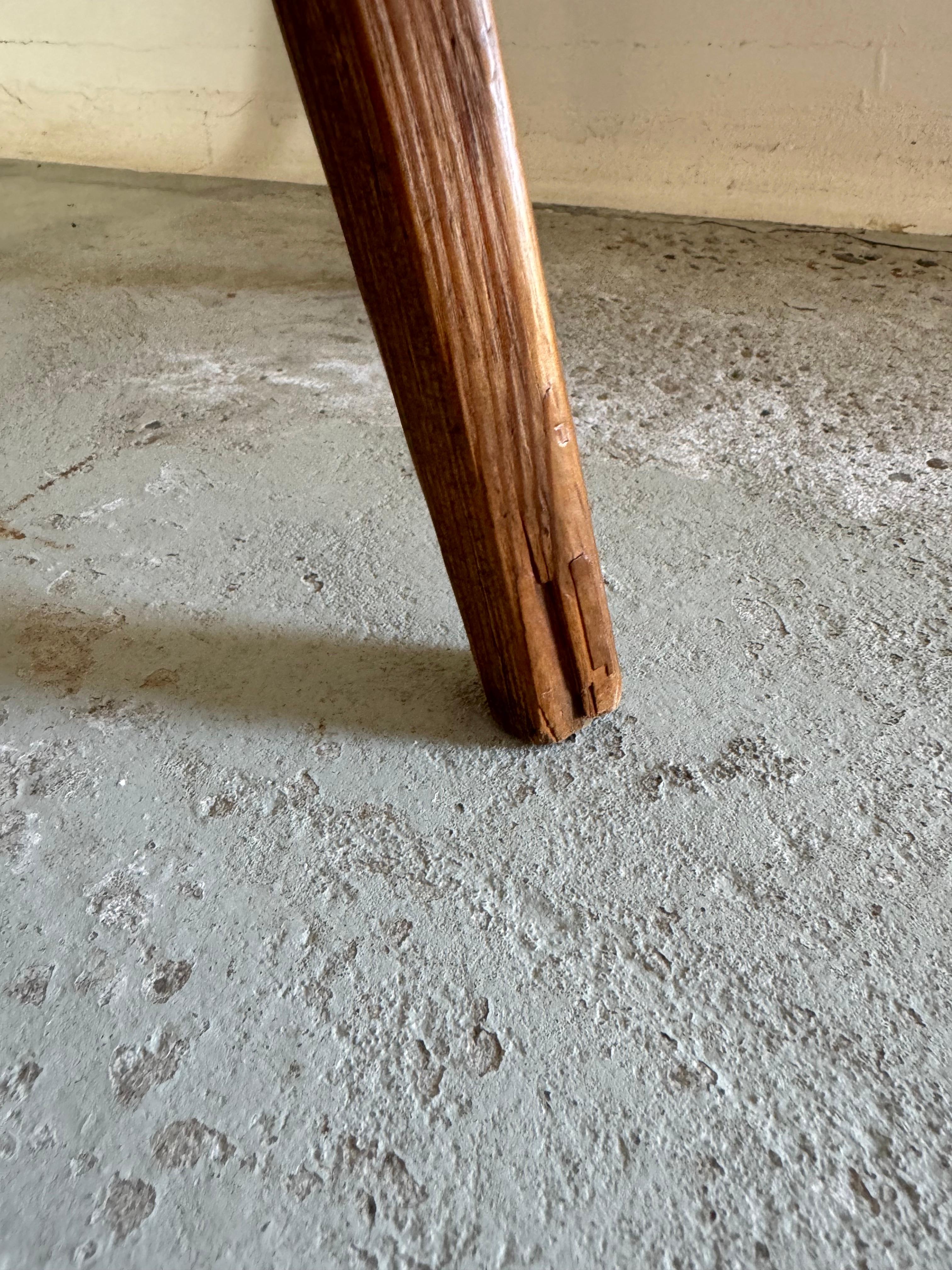 Hocker aus massivem Kiefernholz, Finnland 1960er Jahre im Angebot 11