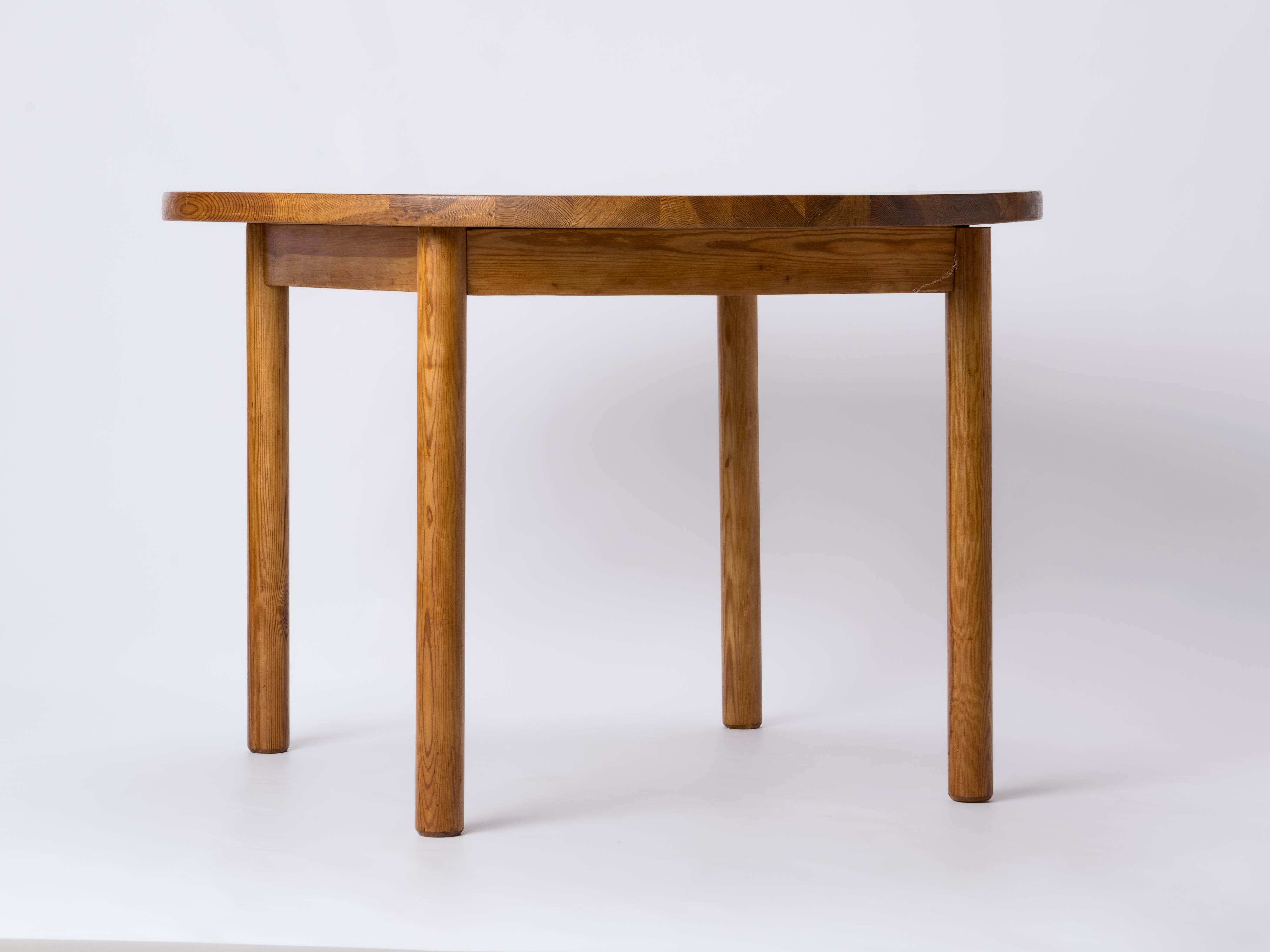 French Solid Pinewood Center Table in the Style of Perriand - France 1970's For Sale