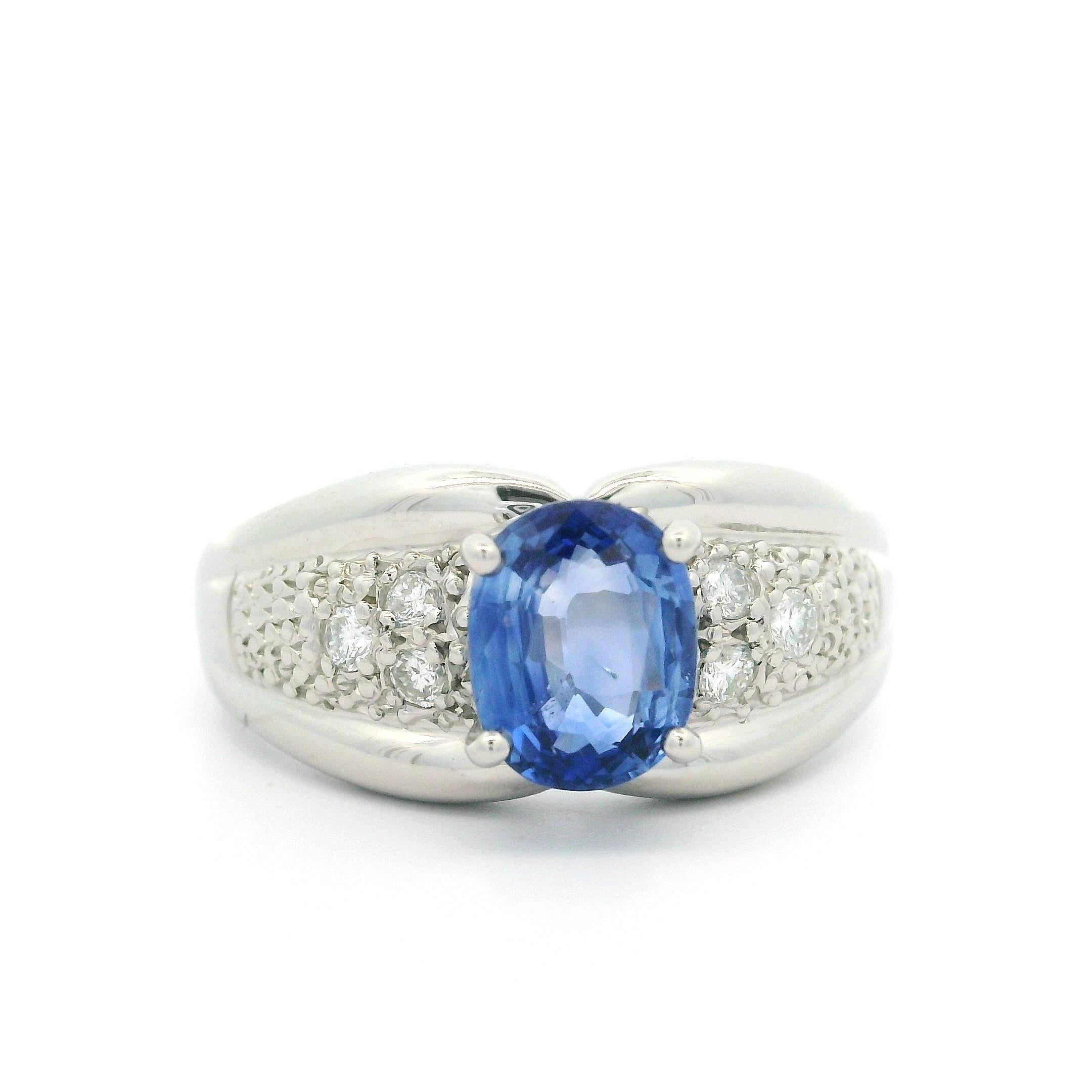 Women's Solid Platinum 1.32ctw Oval Sapphire & Diamond Flared Beaded Textured Band Ring For Sale