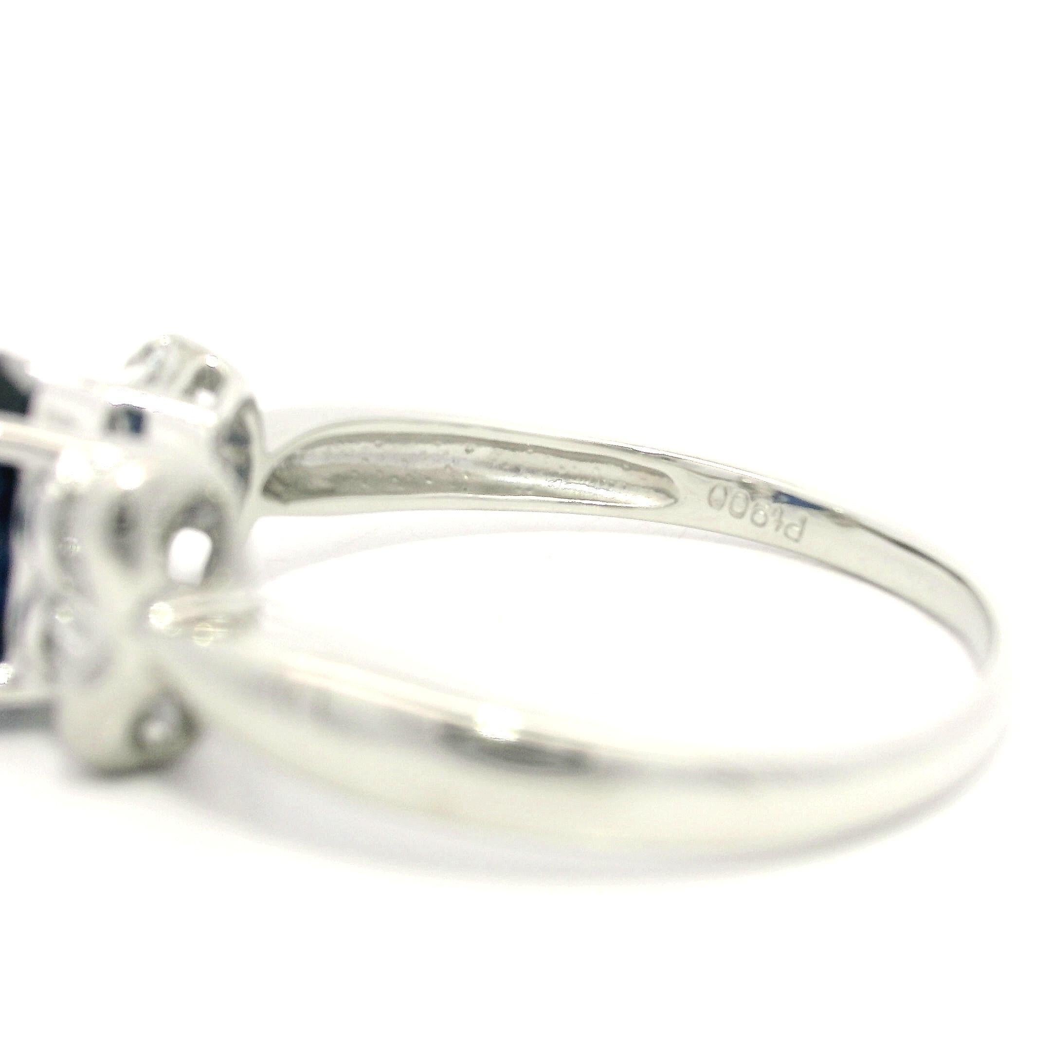 --Stein(e):--
(1) Natürlicher echter Saphir - Ovalschliff - Zackenfassung - sehr schöne königsblaue Farbe - 7,3x5,5mm - 1,32ct (genau)
(12) Natürliche echte Diamanten - Baguetteschliff - Kanalfassung - schöne weiße Brillantfarbe - 0,25ctw