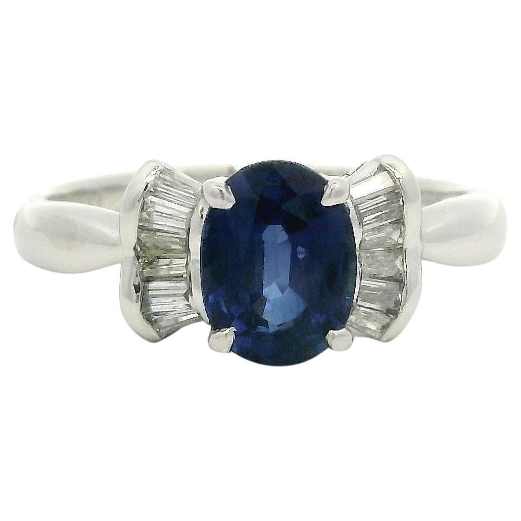 Solide Platin 1,57ctw Oval Saphir w / Baguette Diamant Seiten Bogen Stil Ring im Angebot