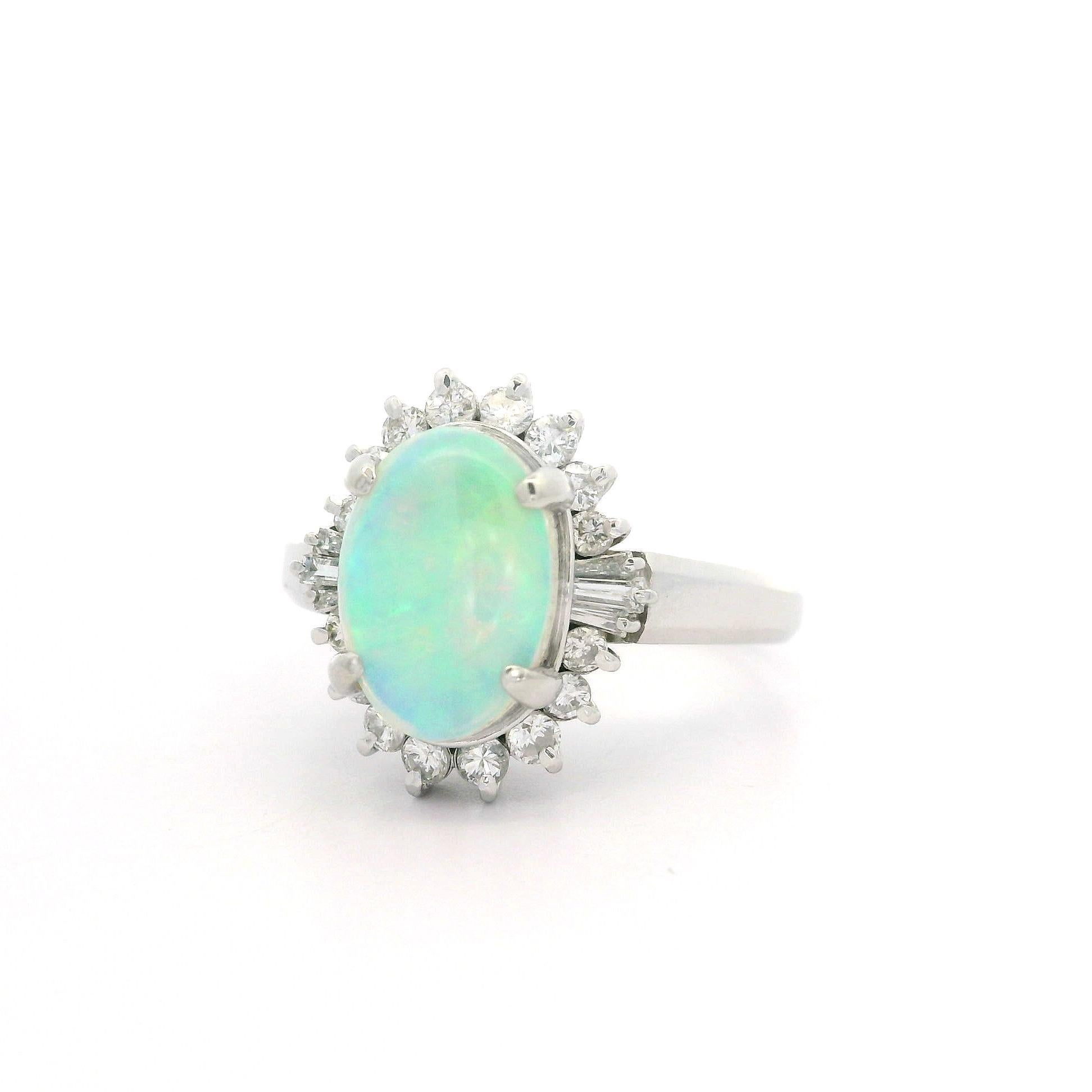 Anello classico in platino massiccio con Opale ovale tagliato a cabochon e diamante da 1,66 ct. in vendita 6