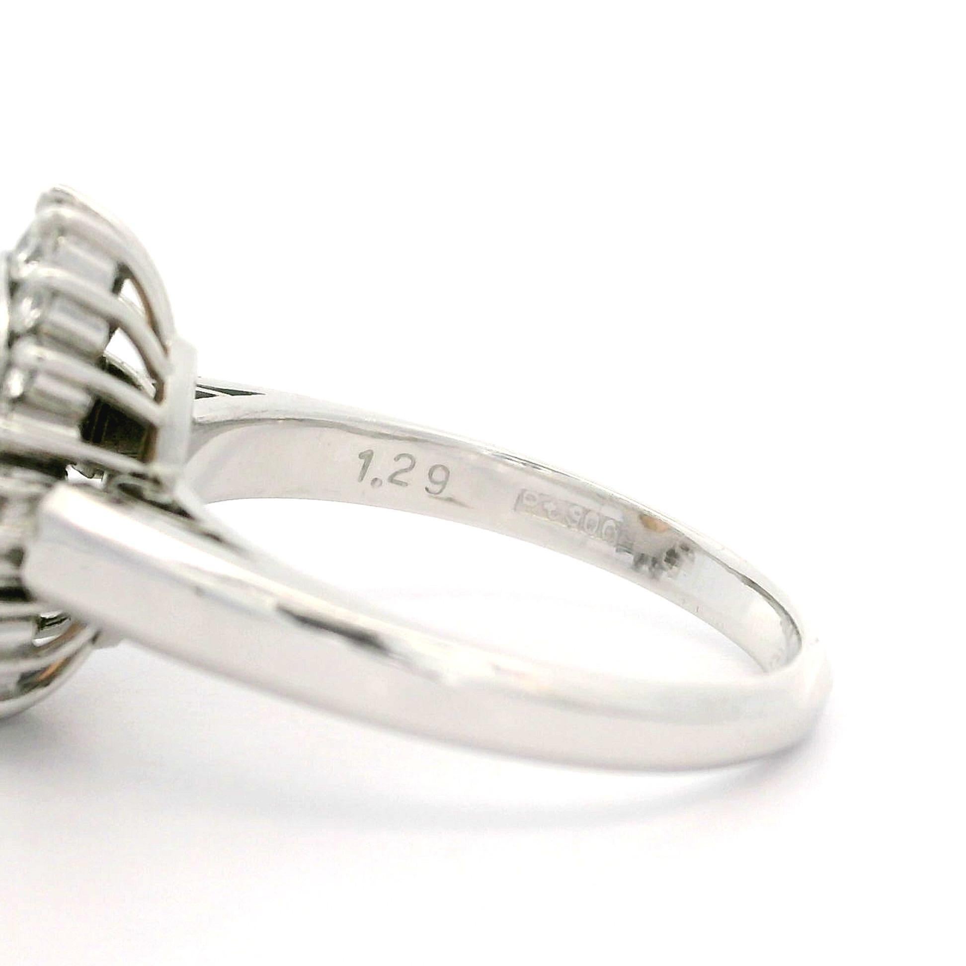 Anello classico in platino massiccio con Opale ovale tagliato a cabochon e diamante da 1,66 ct. in vendita 10