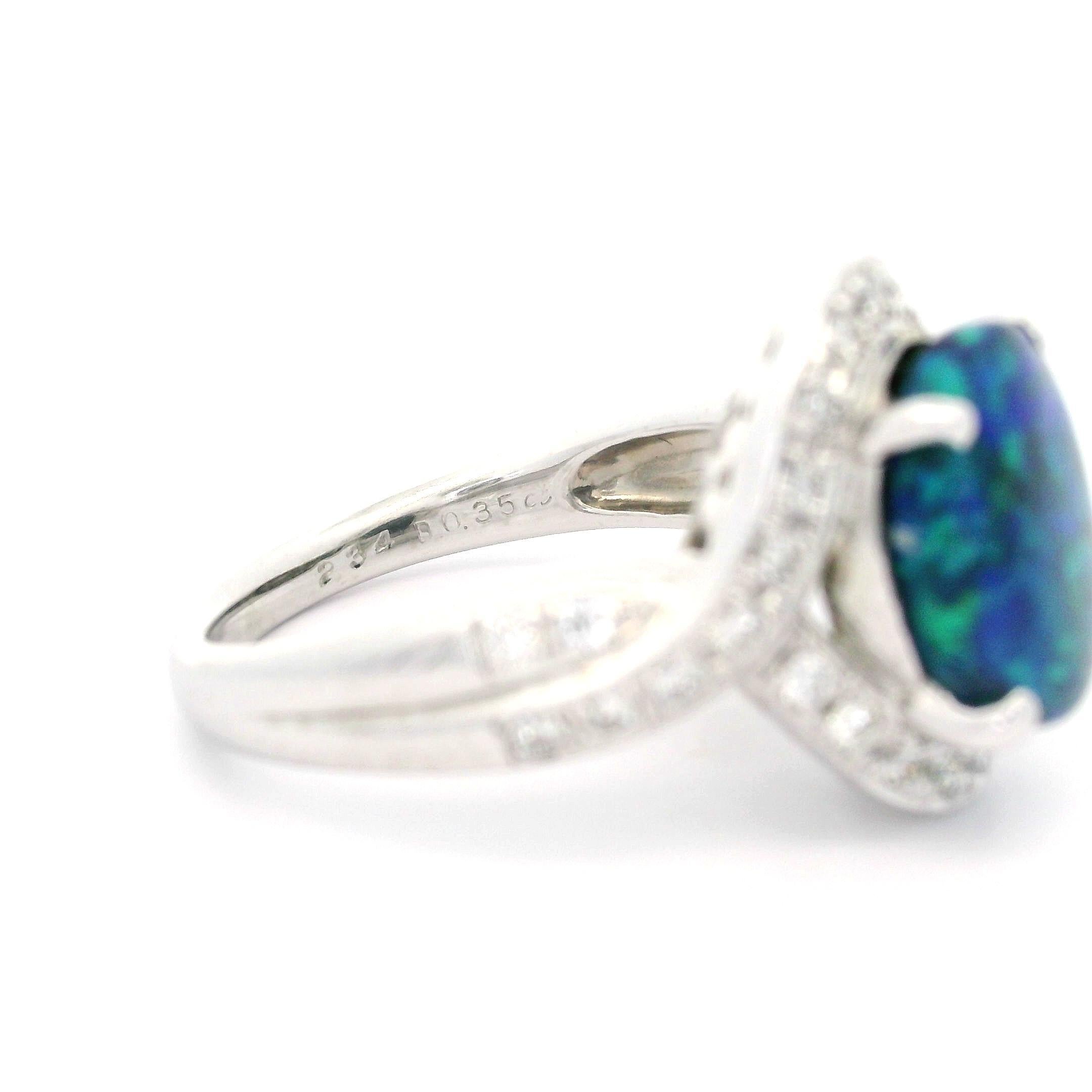 Anello in platino massiccio con opale nero GIA da 2,69 carati e diamante aureolato con spalla ritorta in vendita 5