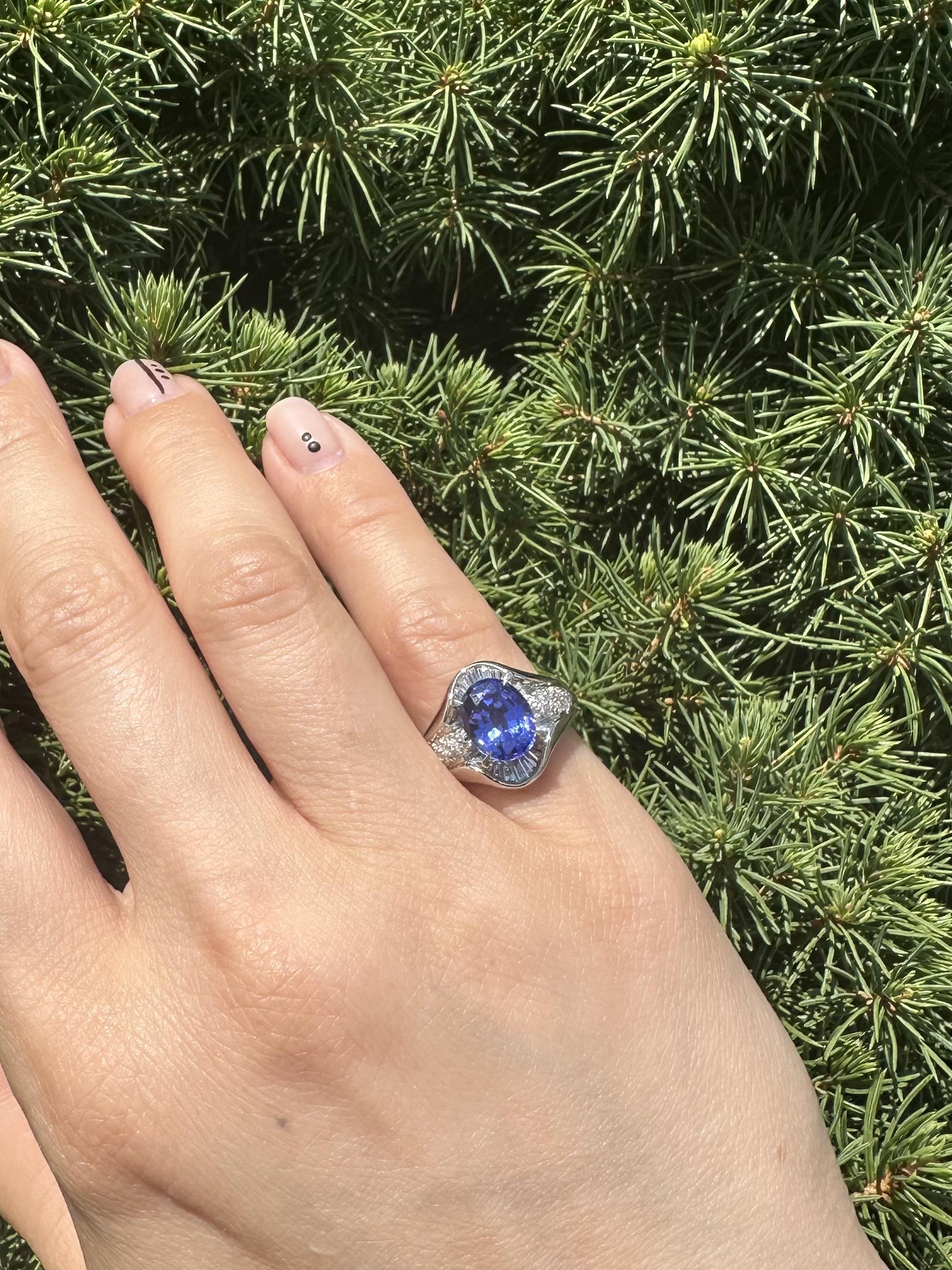 Anello Made Solid in platino con tanzanite ovale blu violetta e diamante da 2,99 ct. in vendita 6