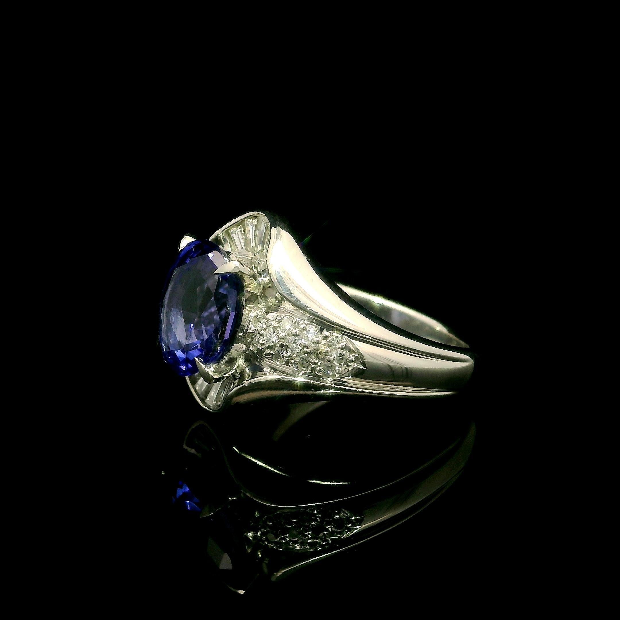 Anello Made Solid in platino con tanzanite ovale blu violetta e diamante da 2,99 ct. in vendita 1