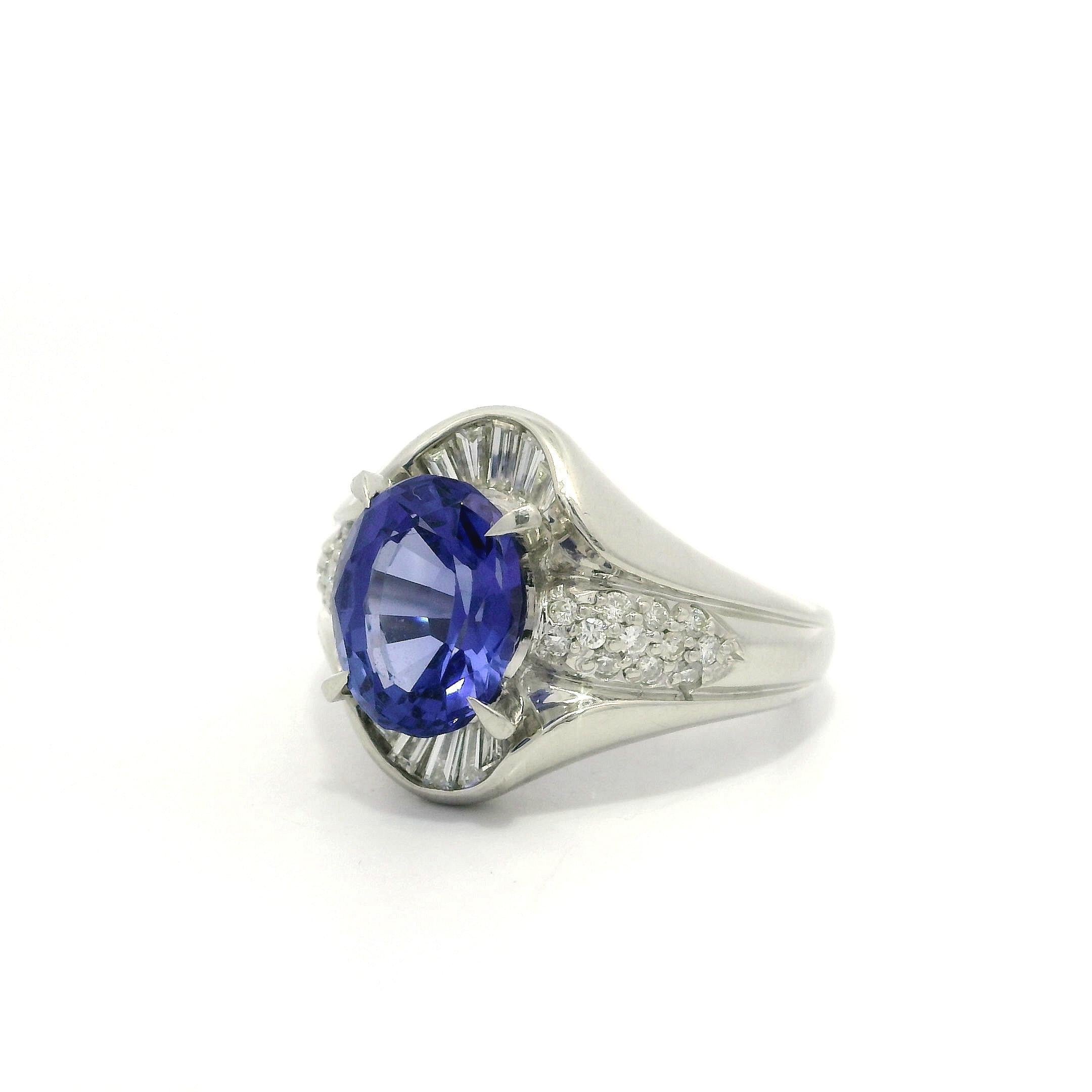 Anello Made Solid in platino con tanzanite ovale blu violetta e diamante da 2,99 ct. in vendita 4