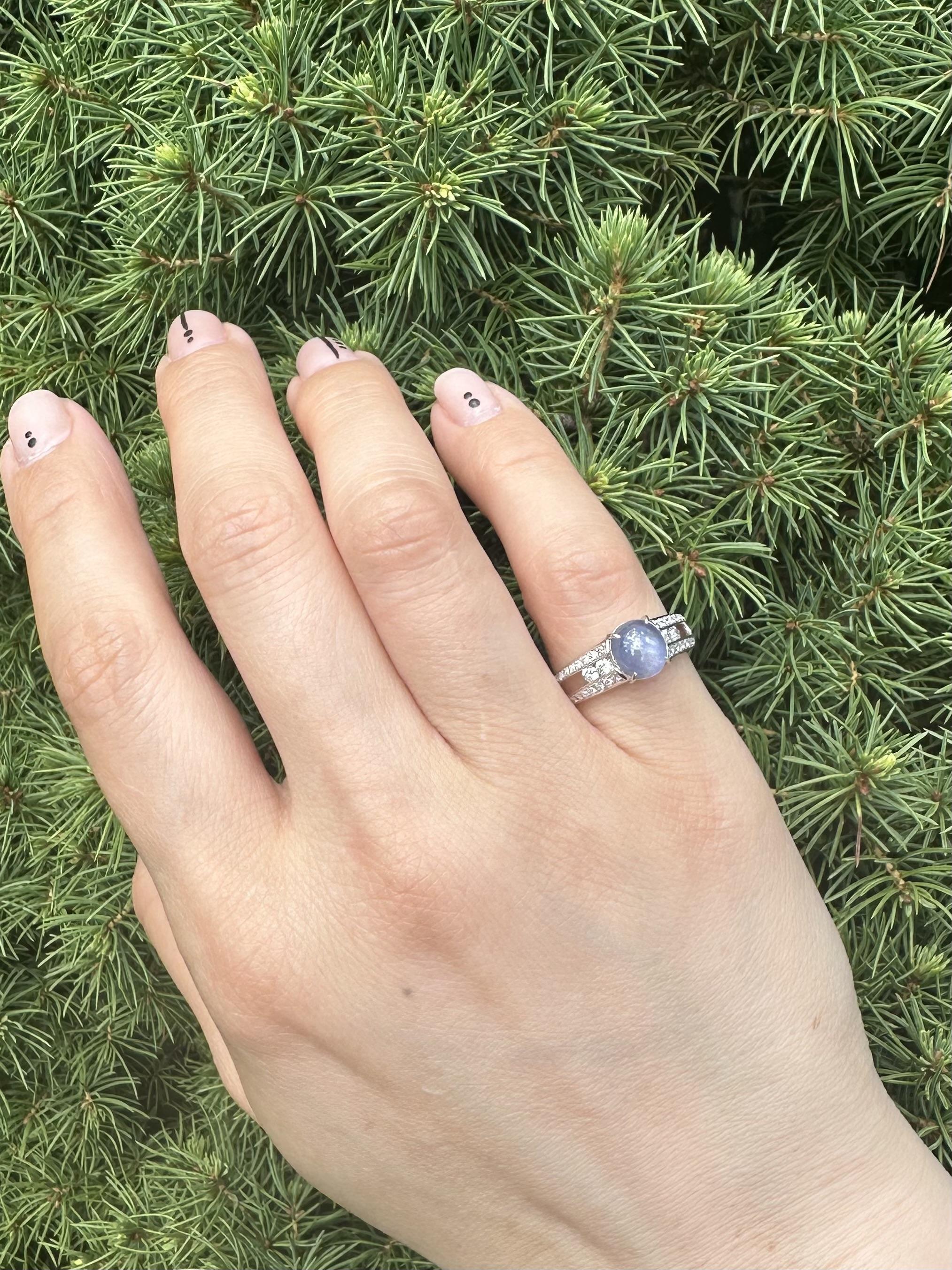 Anello in platino massiccio da 3,19 carati con zaffiro fine e diamante a lati aperti in vendita 6
