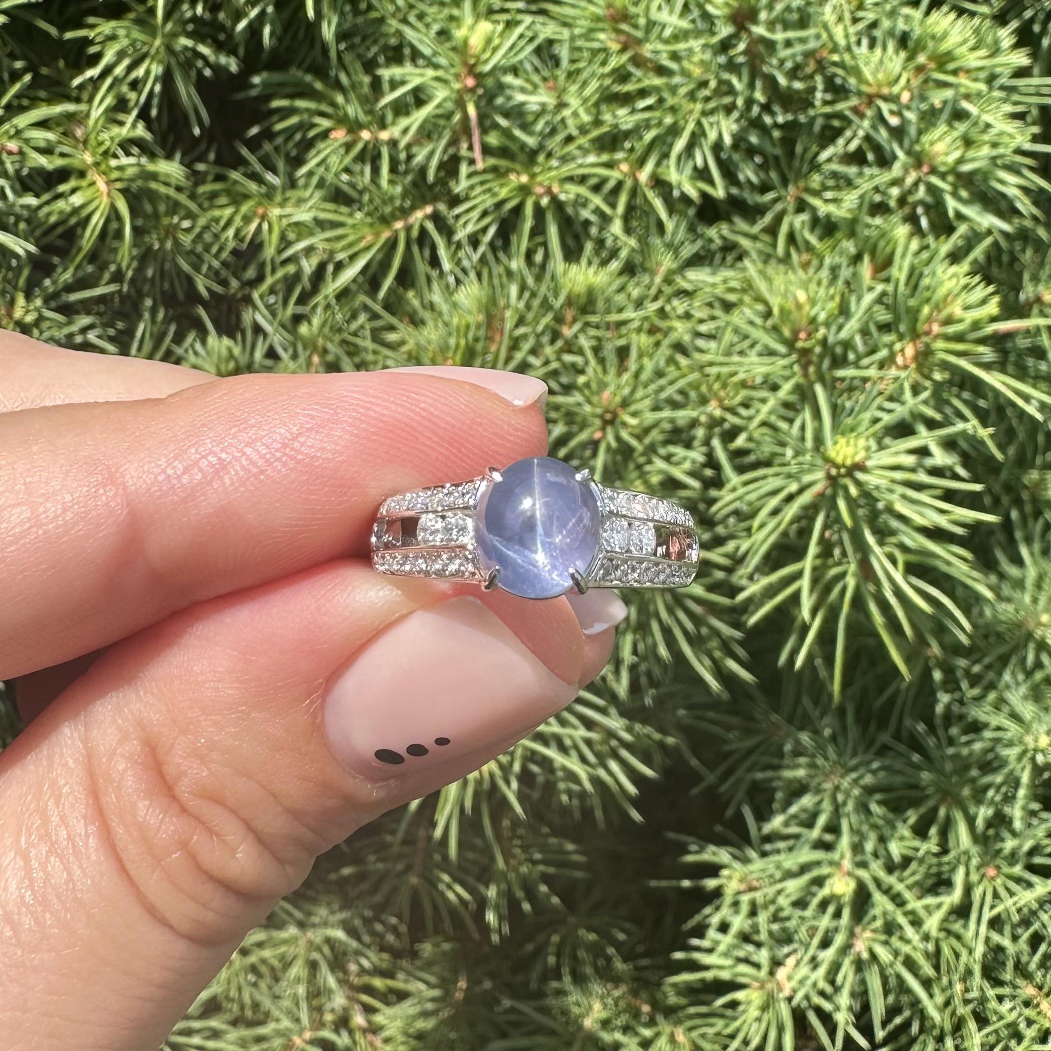 Anello in platino massiccio da 3,19 carati con zaffiro fine e diamante a lati aperti in vendita 10