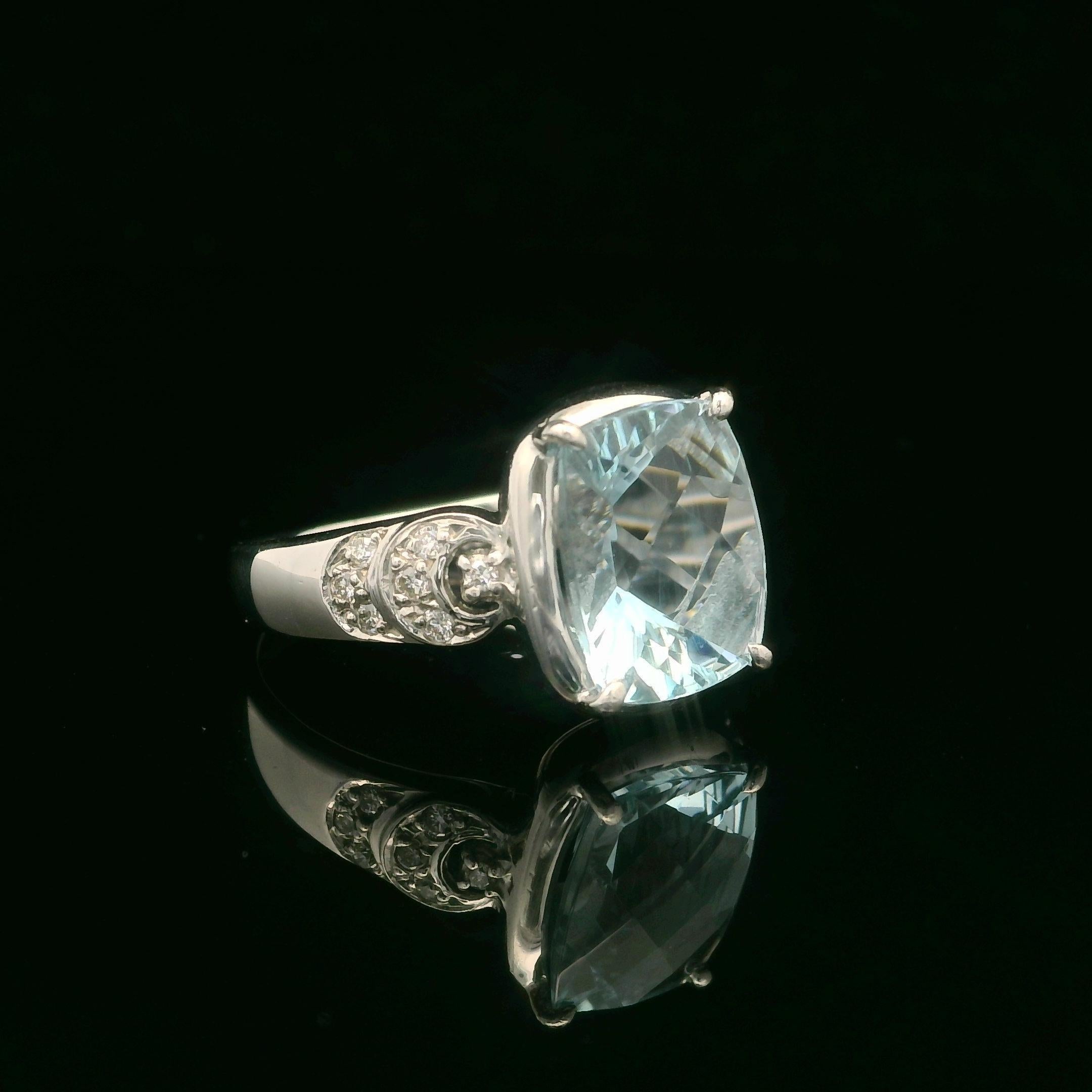 Cushion Cut Solid Platinum 3.37ctw Cushion Aquamarine & Diamond Sides Cocktail Ring For Sale