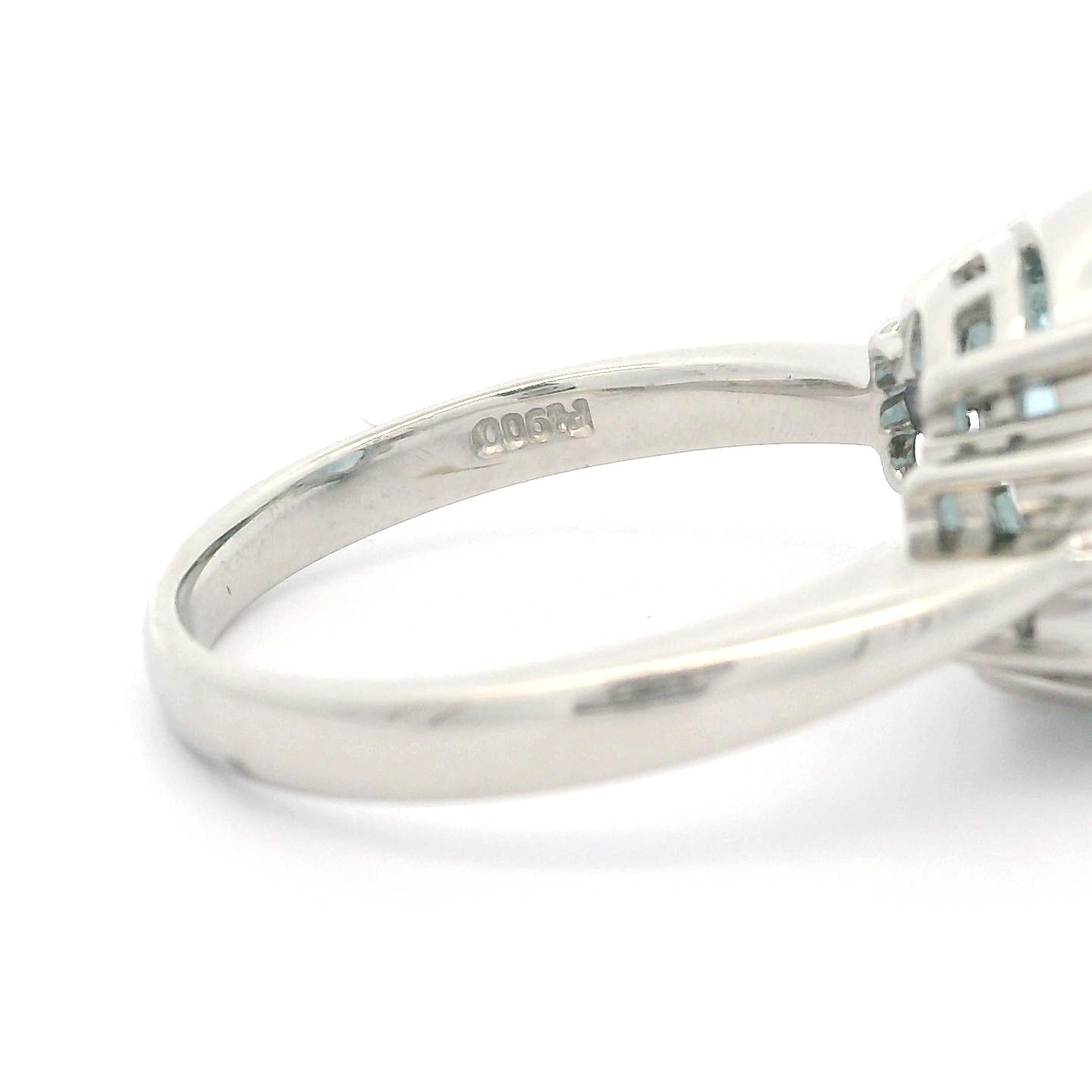 Anello in platino massiccio con acquamarina taglio ovale e diamante rotondo da 3,96 carati in stile classico in vendita 3
