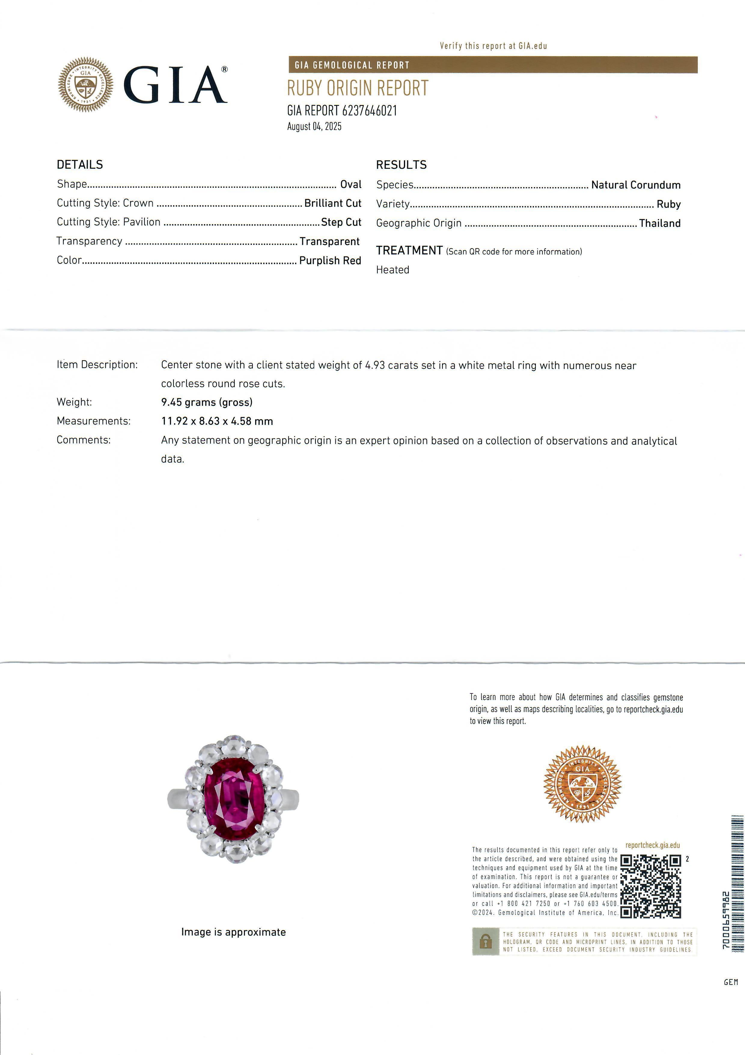 Anello in platino massiccio con rubino ovale GIA da 6,37 carati e diamante aureola taglio rosa in vendita 8