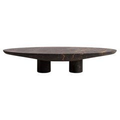 Table basse ovale en bois massif Port Saint Laurent Abraccio 140 par Studio Narra