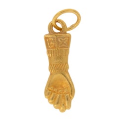 Ciondolo Figa in oro giallo 24 carati solido e puro