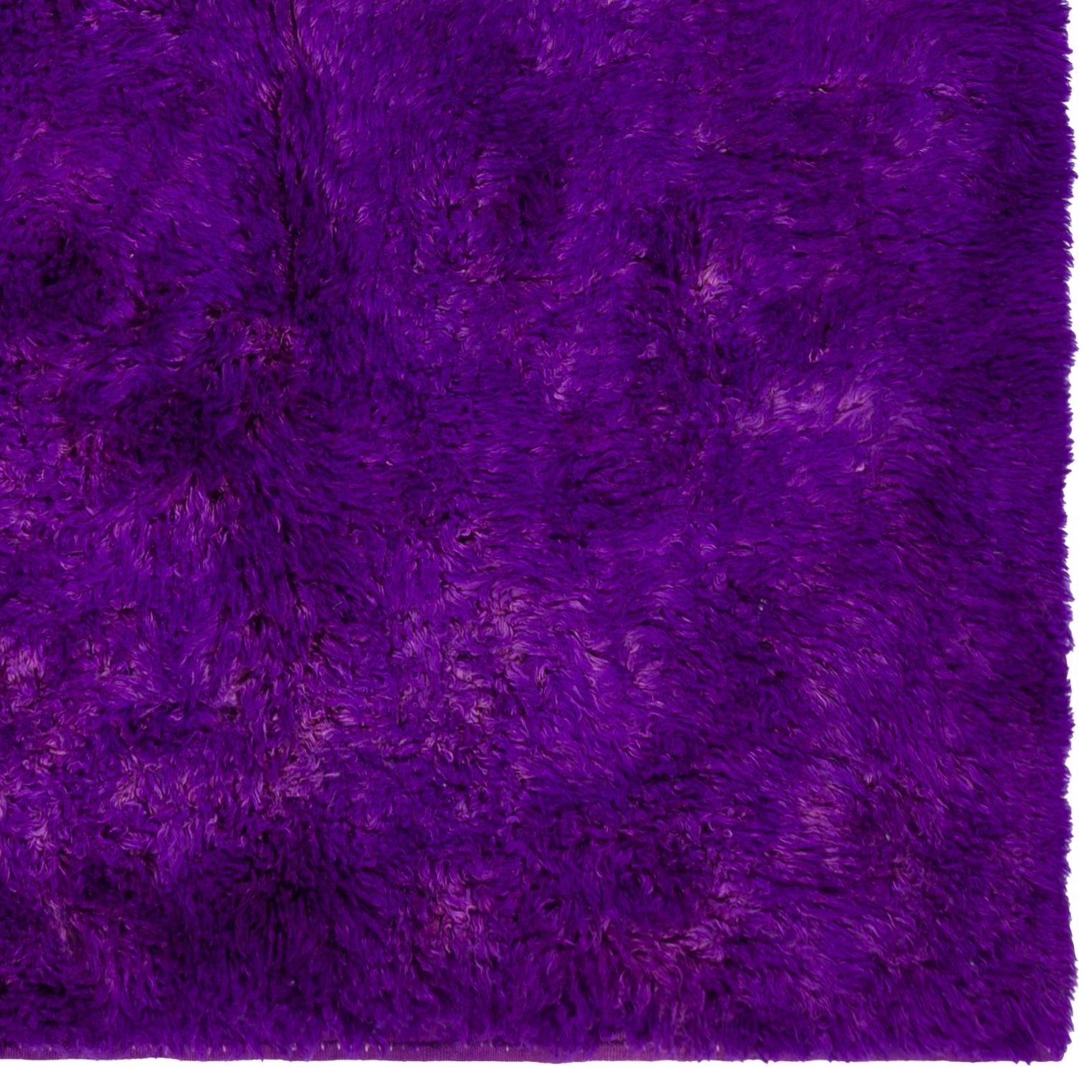 Contemporary Solid Purple Color Hand-knotted Tulu Rug, 100% Wool. Custom Options Available For Sale