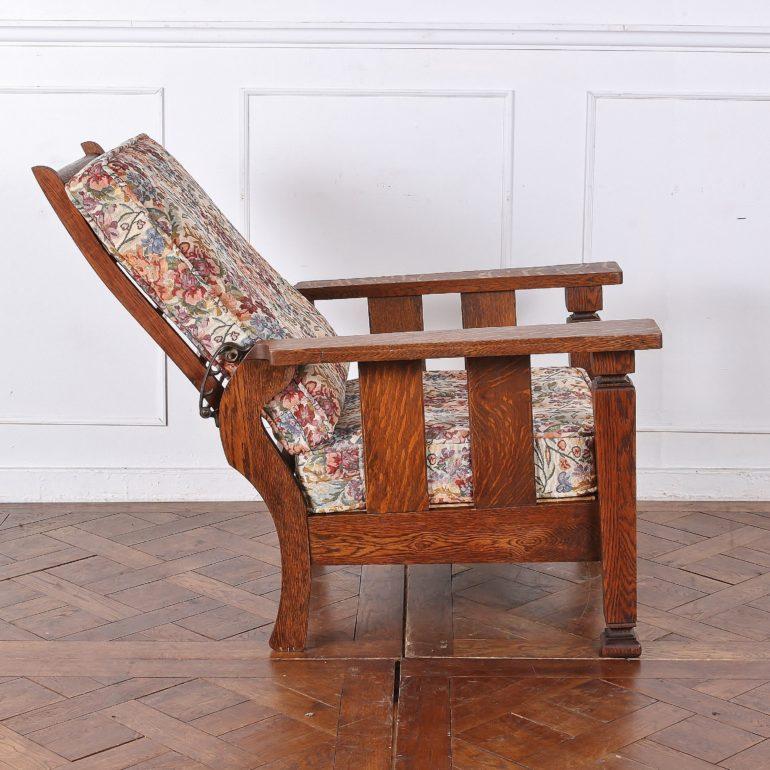 Solid Quarter-Sawn Oak Morris Chair In Good Condition In Vancouver, British Columbia