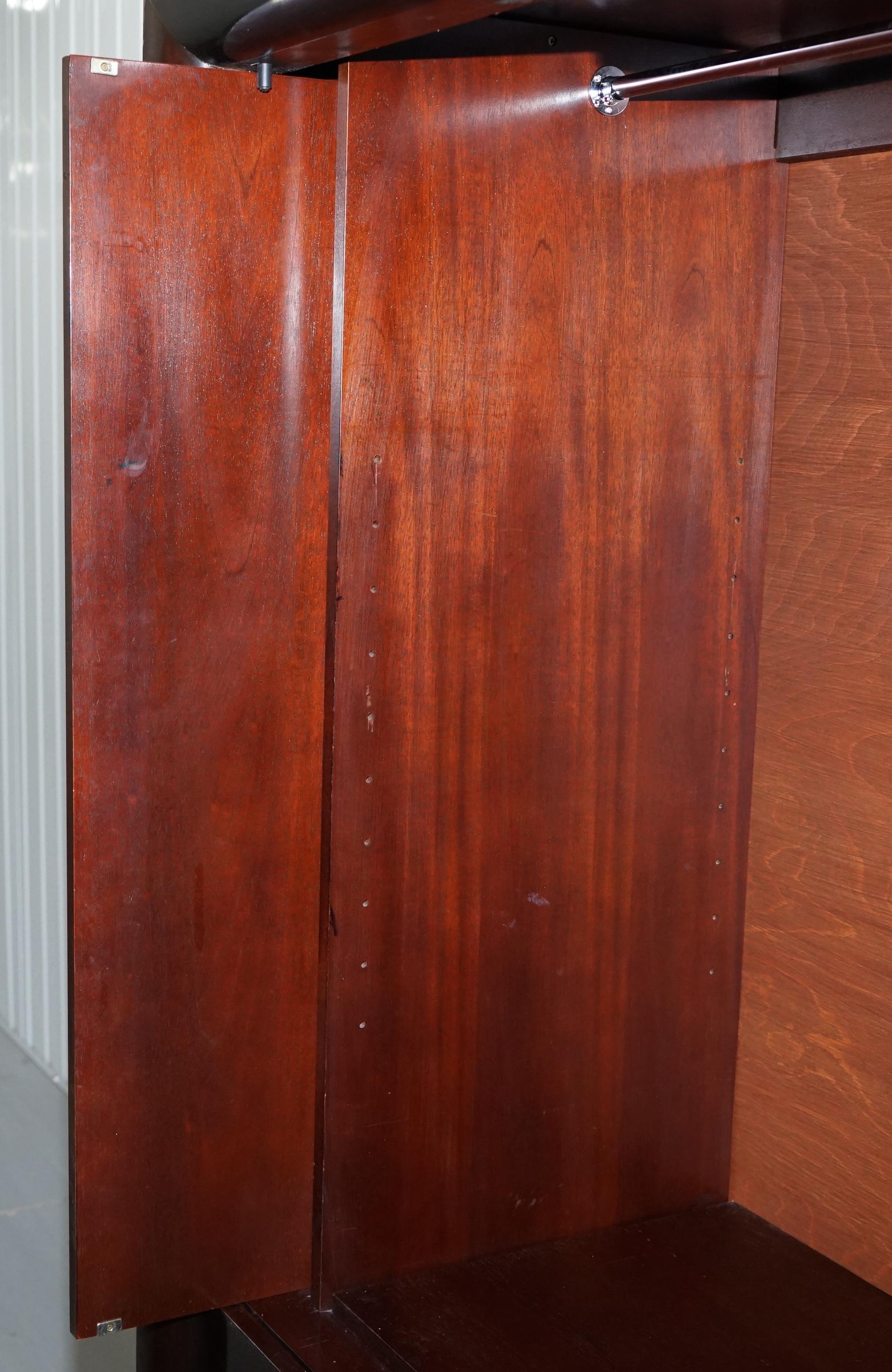 Solid Redwood Ralph Lauren Hudson Street Wardrobe Bi-Fold Doors Chest of Drawers 5