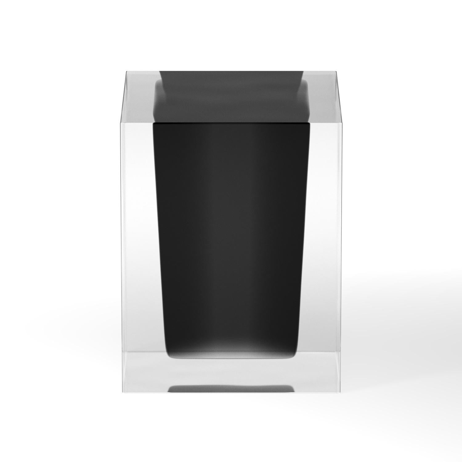Table d'appoint Dark and Stormy de Lauren Rottet en vente 8