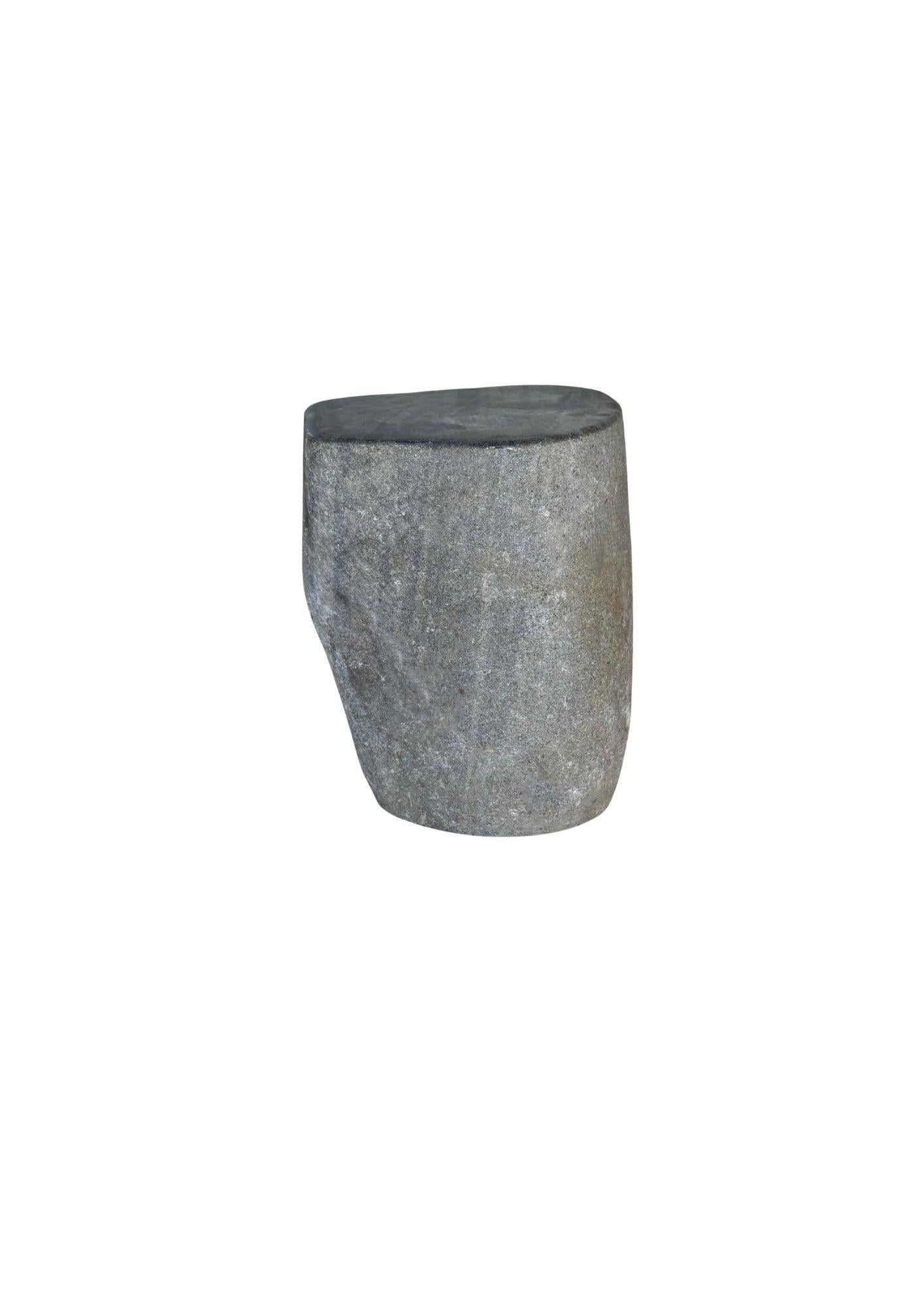 Mesa auxiliar de piedra de río maciza de Java, Indonesia Piedra en venta
