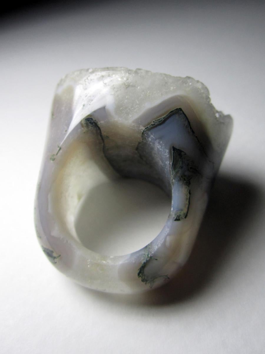 Non taillé Solid Rock Crystal Ring Clear Quartz Raw Snow White Natural Brazilian Gemstone (bague en cristal de roche massif) en vente