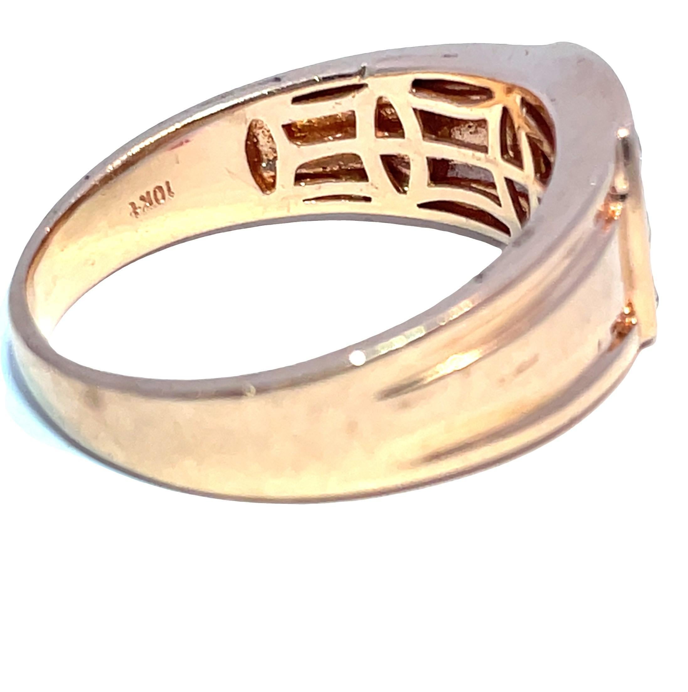 Femenino o masculino Anillo de oro rosa macizo con racimo de diamantes naturales en venta