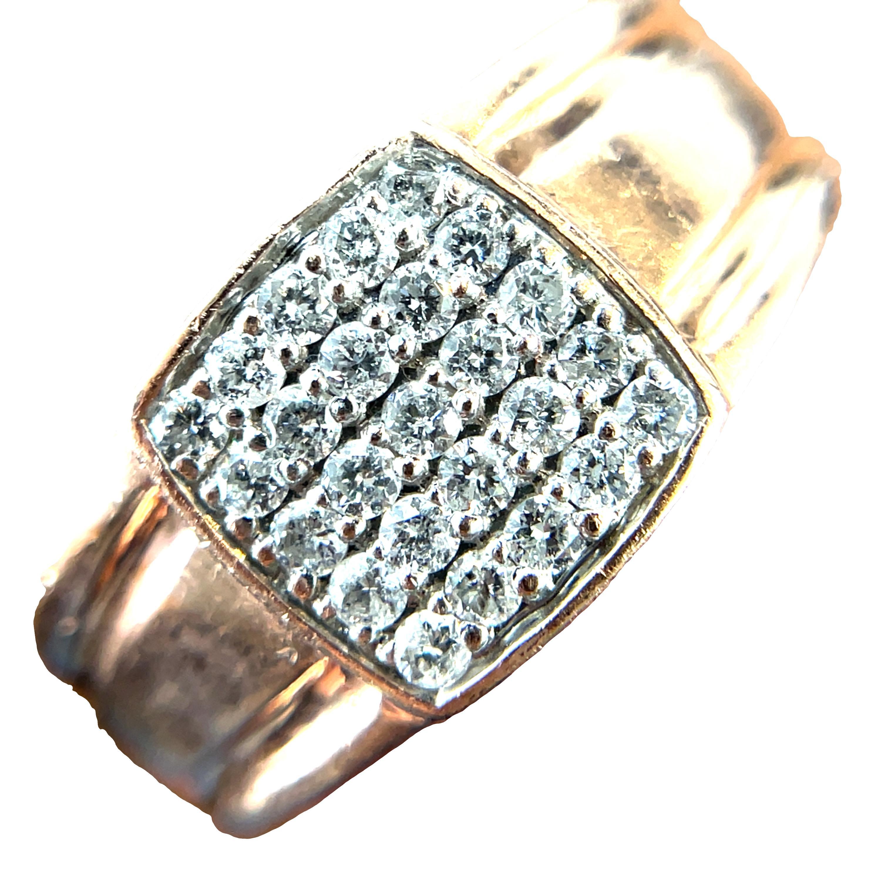 Anillo de oro rosa macizo con racimo de diamantes naturales en venta 2