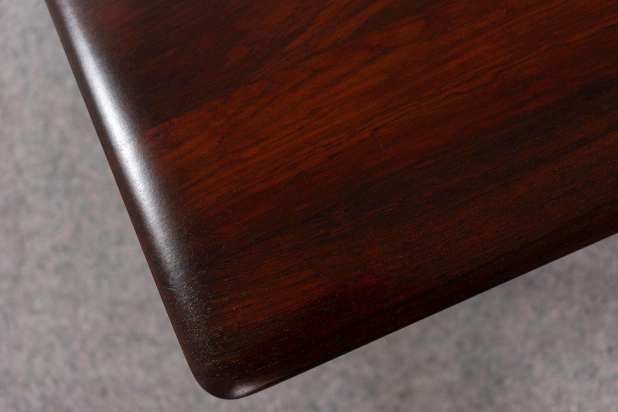 Mesa baja de palisandro macizo de Hvidt & Molgaard Moderno de mediados de siglo en venta