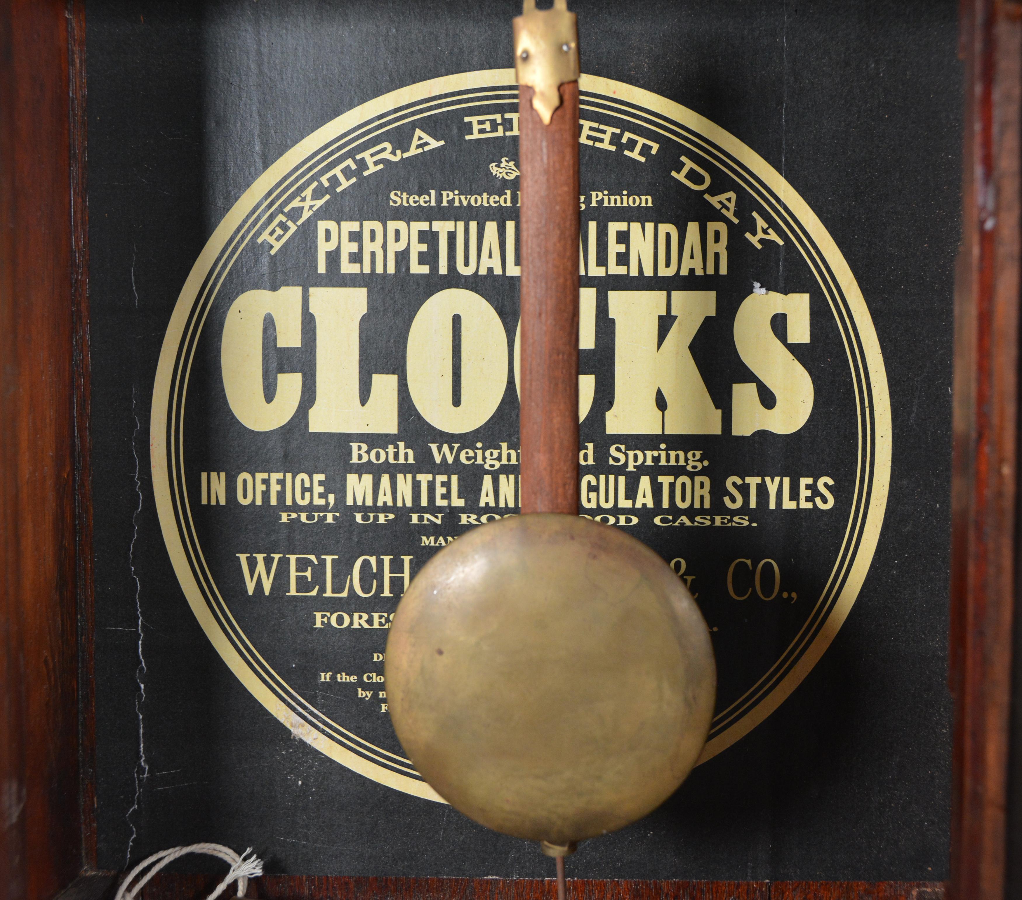 Horloge murale Welch Gale Drop en bois de rose massif, 5 cadrans, 6 aiguilles, calendrier à complications en vente 7