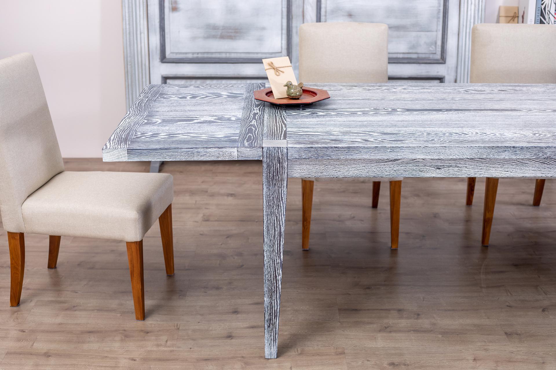 Bois de feuillus Table de salle à manger à rallonge du milieu du siècle en chêne massif sablé et vieilli en vente