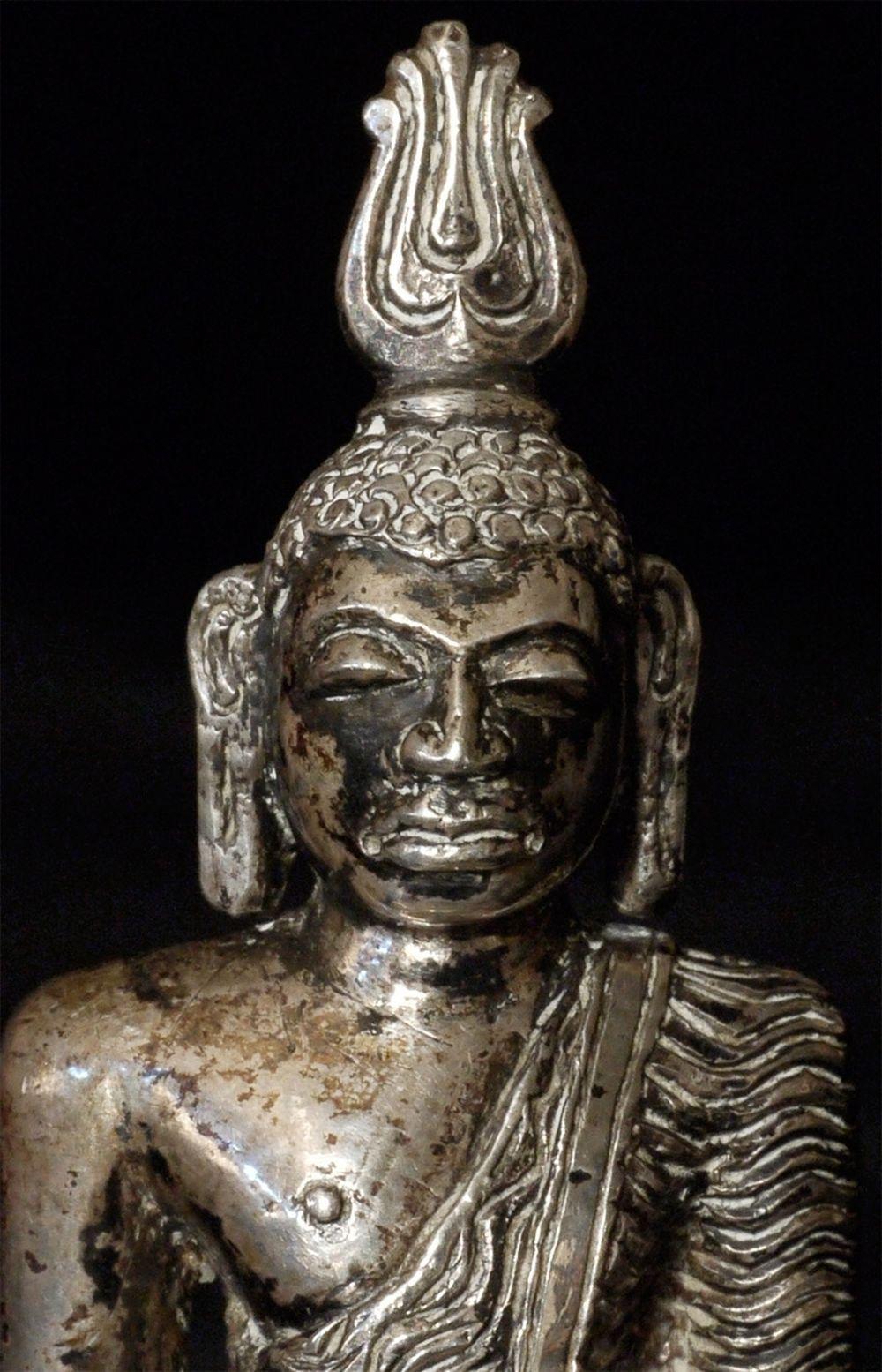 Solid Silver 18thC Lankan Buddha, 9604 In Good Condition For Sale In Ukiah, CA