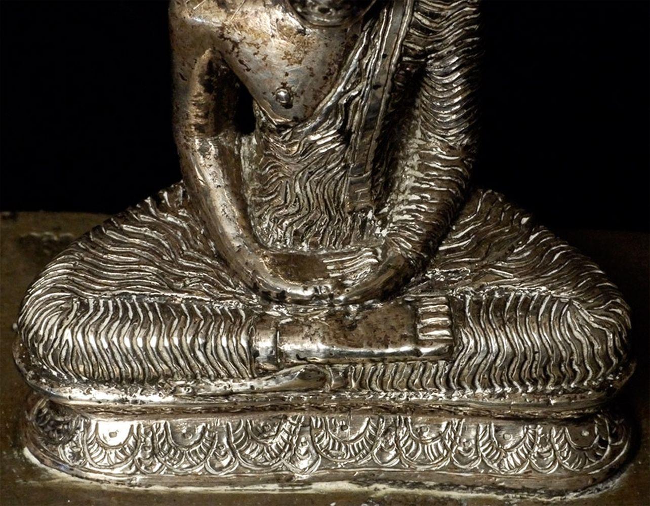 18th Century and Earlier Solid Silver 18thC Lankan Buddha, 9604 For Sale