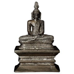 Bouddha Lankan en argent massif du 18ème siècle, 9604